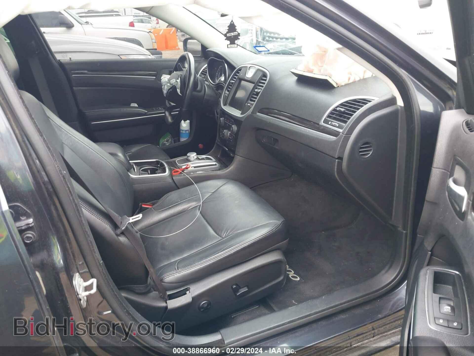 2015 CHRYSLER 300 - VIN: 2C3CCAAGXFH792575 - Photo 5