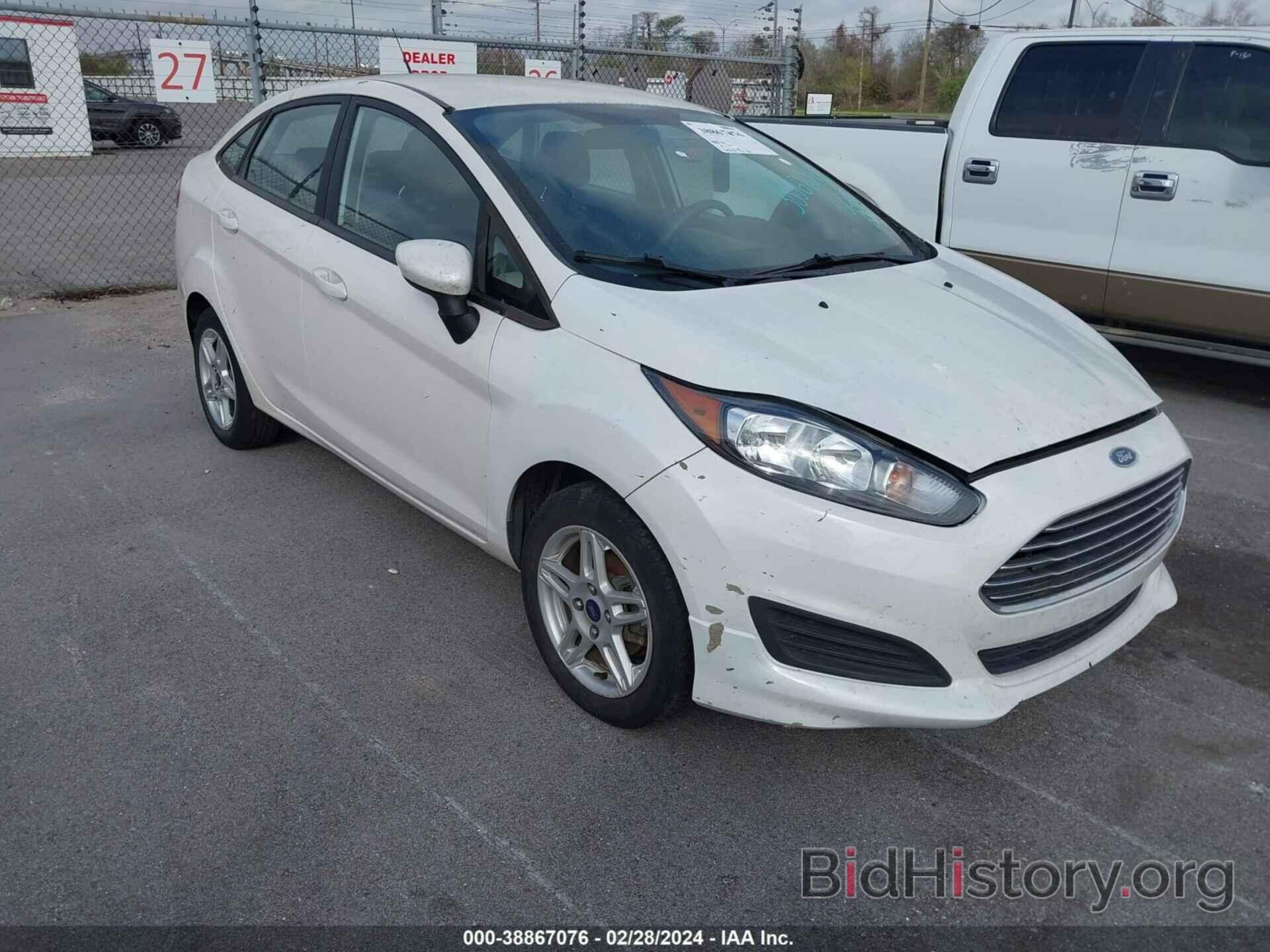 Photo 3FADP4BJ5HM103245 - FORD FIESTA 2017