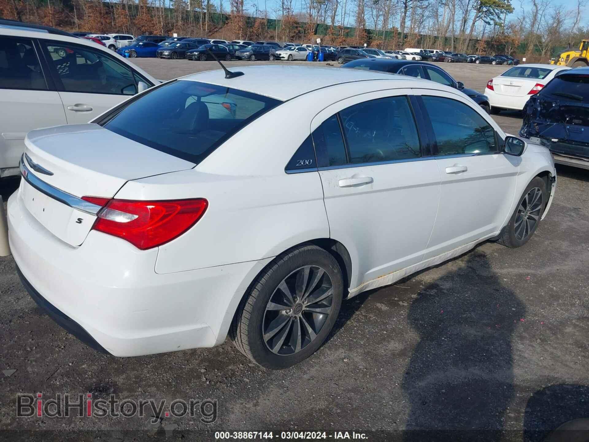 2011 CHRYSLER 200 - VIN: 1C3BC8FG5BN567799 - Фото 4