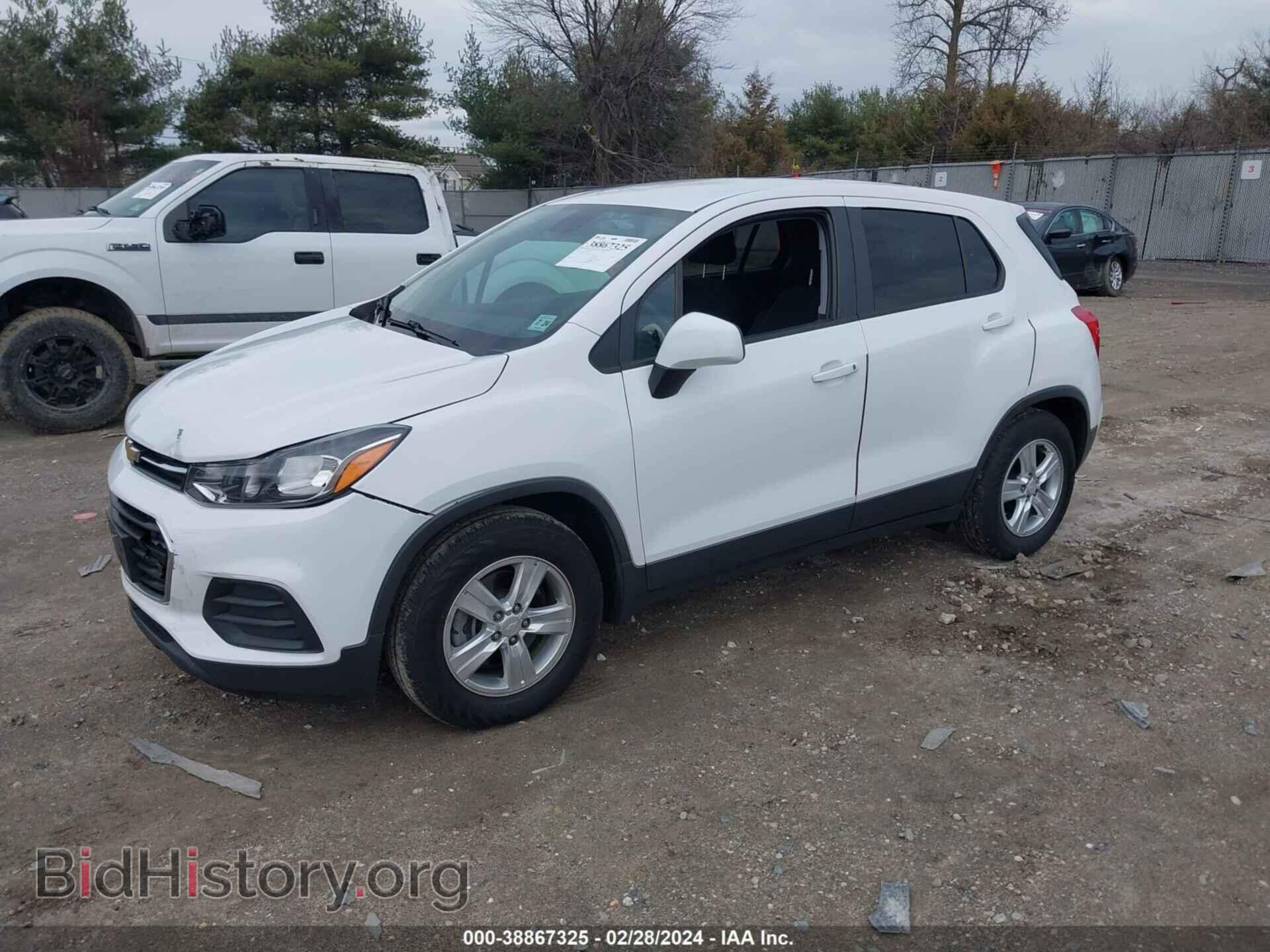 2019 CHEVROLET TRAX - VIN: 3GNCJKSB3KL277713 - Photo 2