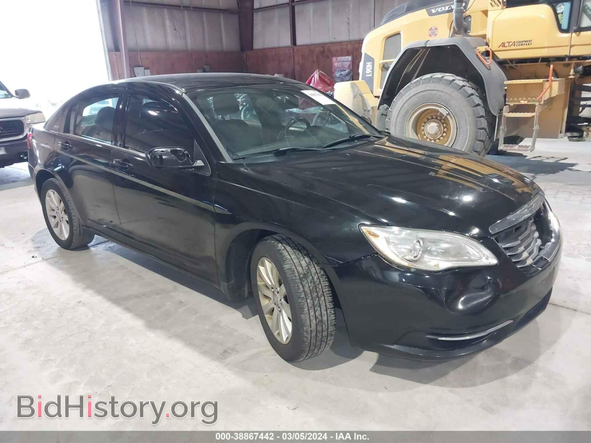 Photo 1C3BC1FB0BN580598 - CHRYSLER 200 2011