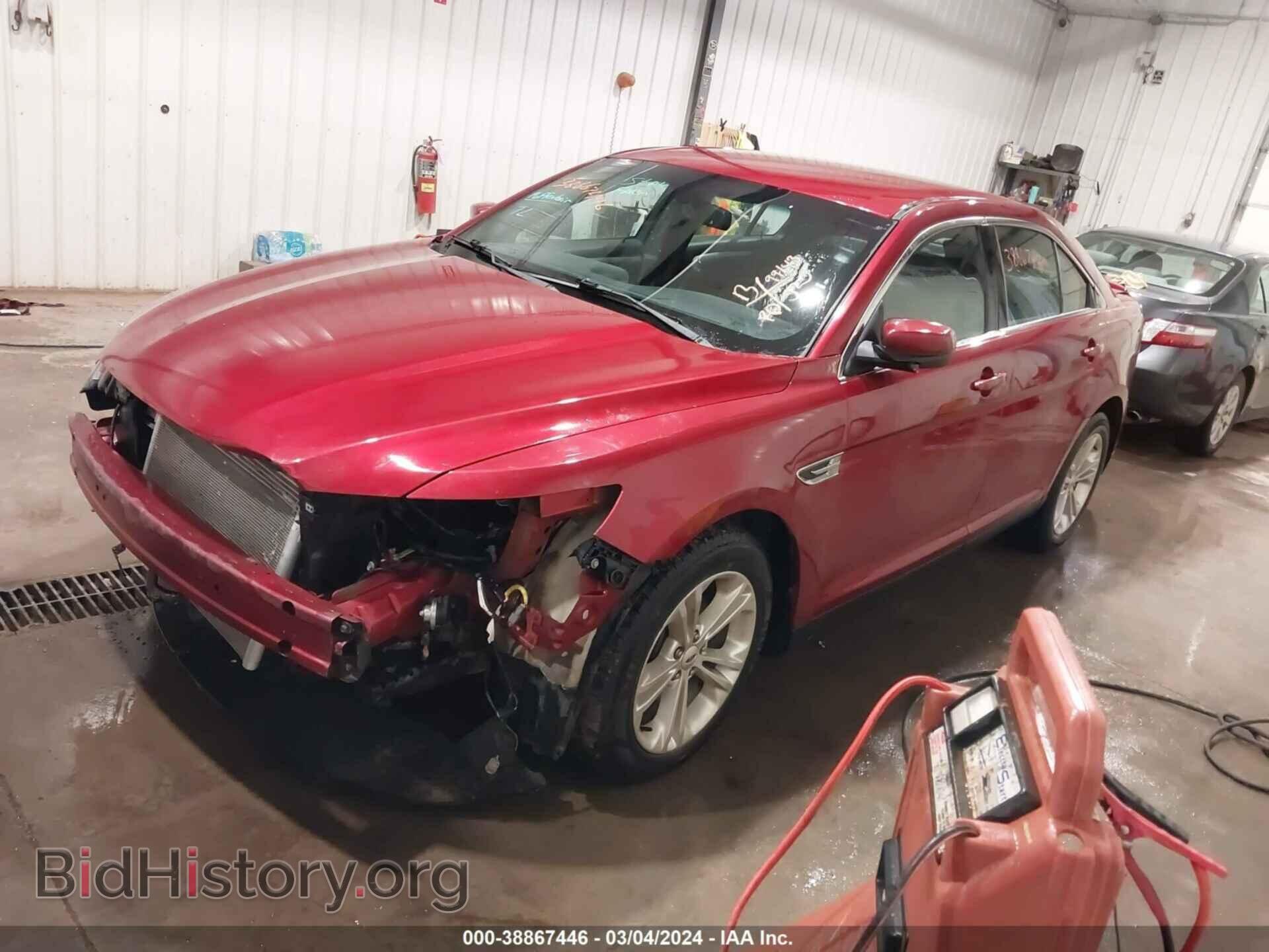 2013 FORD TAURUS - VIN: 1FAHP2E83DG216825 - Фото 2