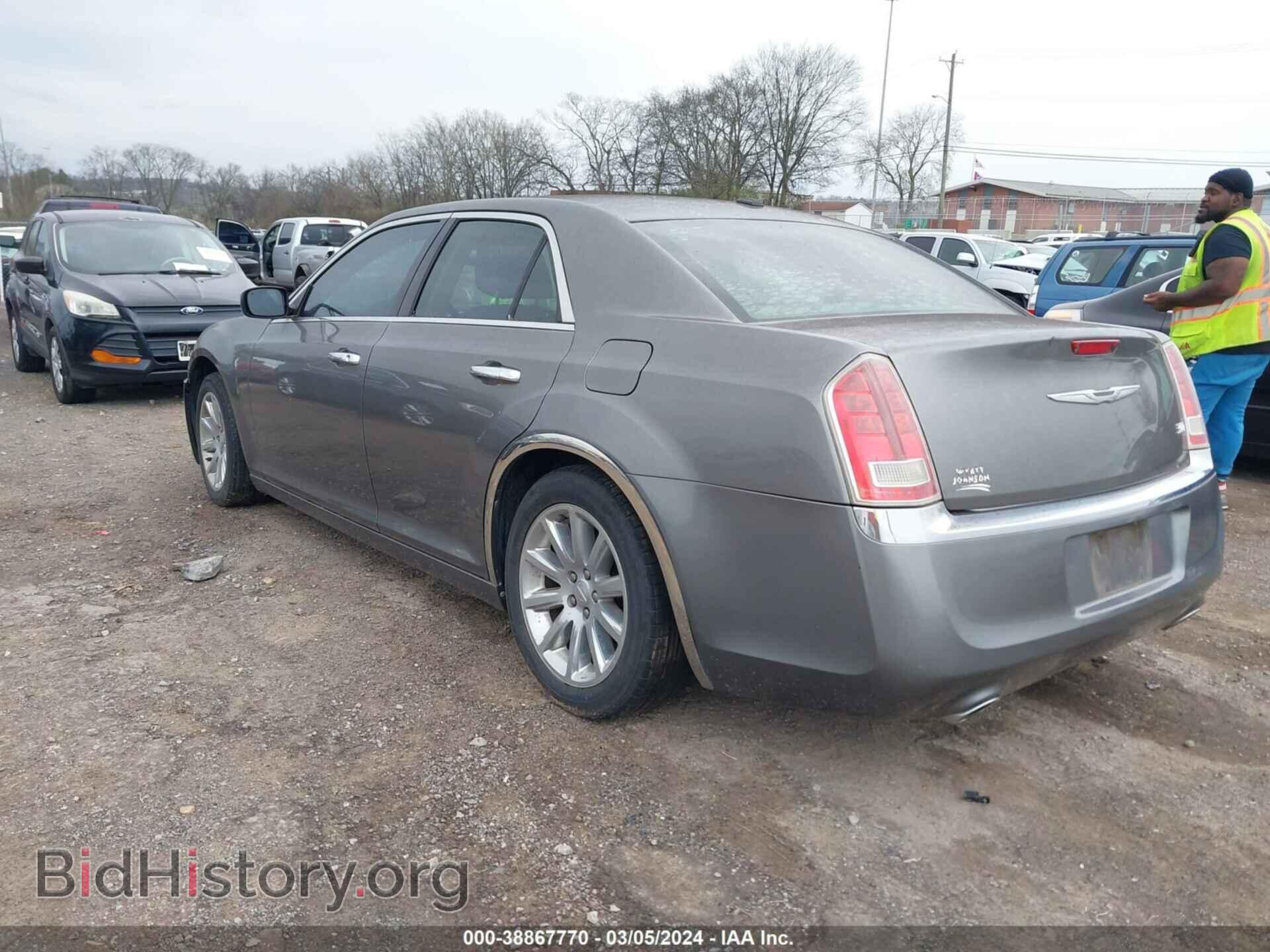 2012 CHRYSLER 300 - VIN: 2C3CCACG7CH138724 - Фото 3