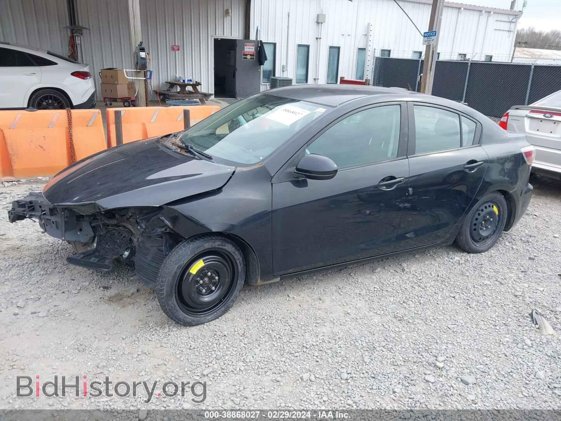 2013 MAZDA MAZDA3 - VIN: JM1BL1TF7D1755720 - Фото 2