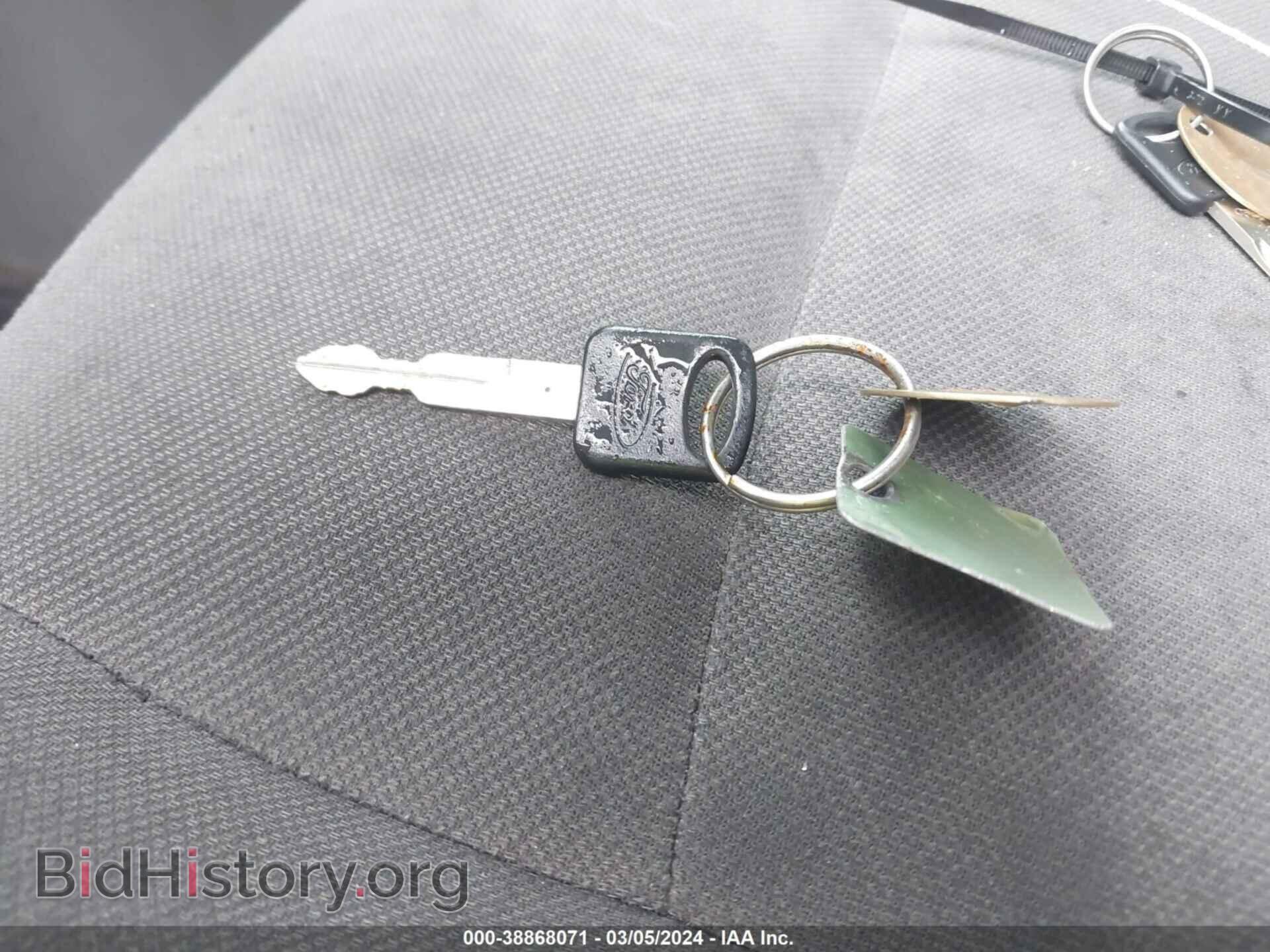2010 FORD E-150 - VIN: 1FTNE1EW2ADA91115 - Фото 11