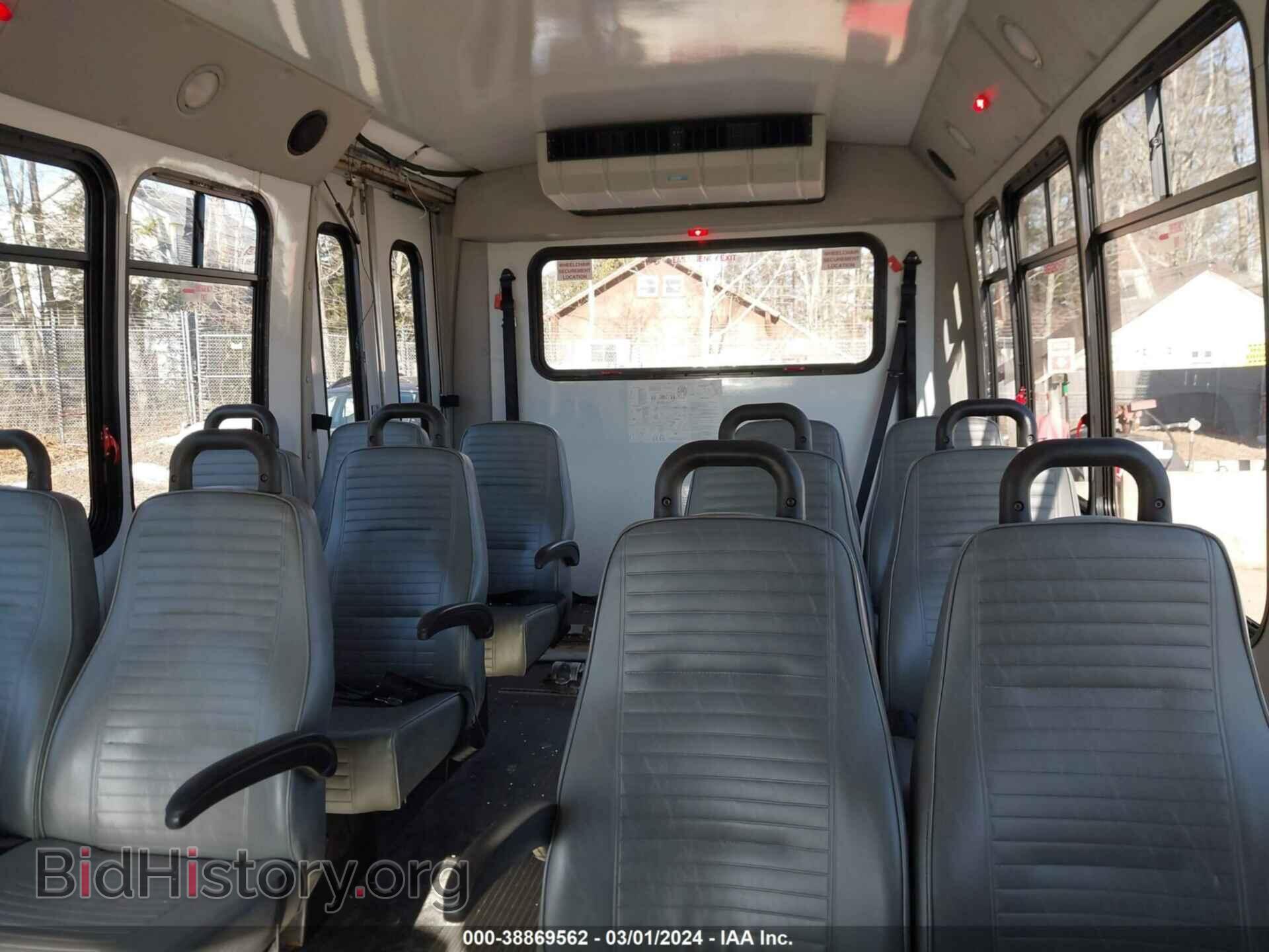 2010 FORD E-350 CUTAWAY - VIN: 1FDEE3FL8ADA78994 - Фото 6