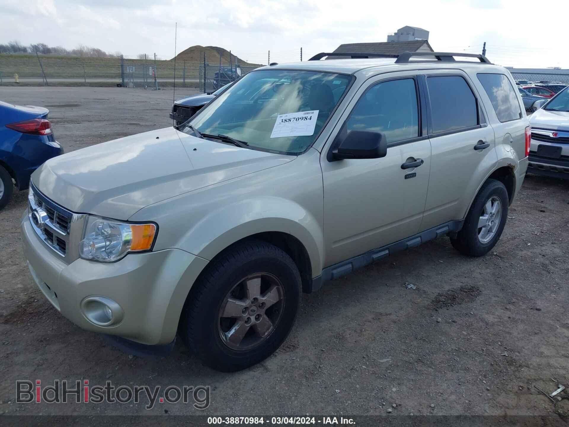 2012 FORD ESCAPE - VIN: 1FMCU0D74CKB57592 - Фото 2