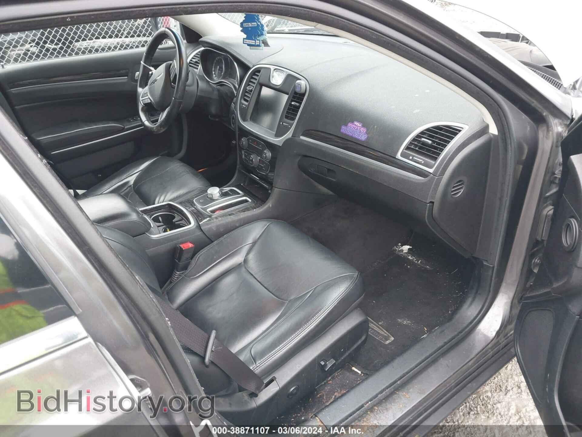 2016 CHRYSLER 300 - VIN: 2C3CCARG3GH262020 - Фото 5