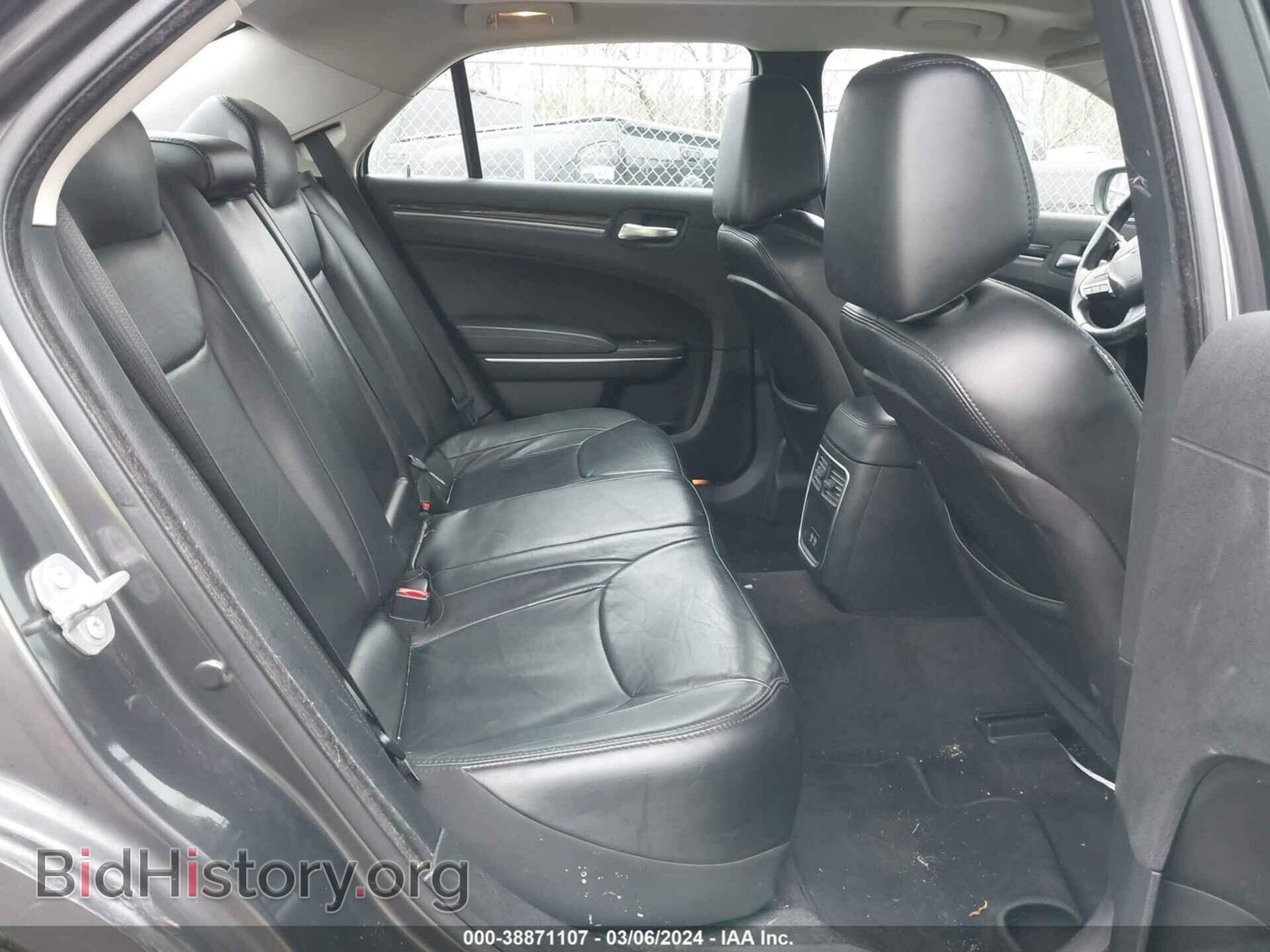 2016 CHRYSLER 300 - VIN: 2C3CCARG3GH262020 - Фото 8