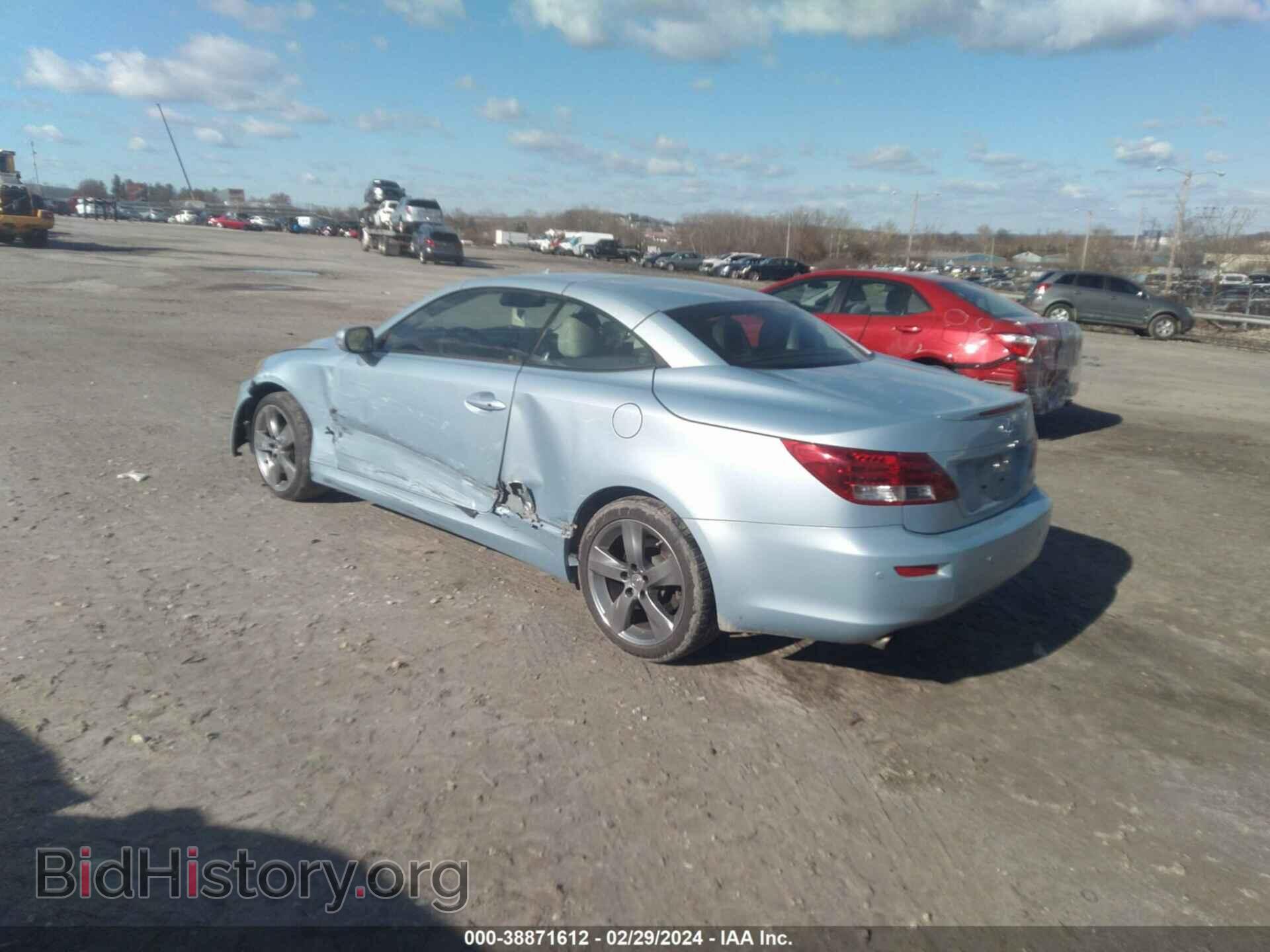 2011 LEXUS IS 250C - VIN: JTHFF2C26B2521246 - Фото 3