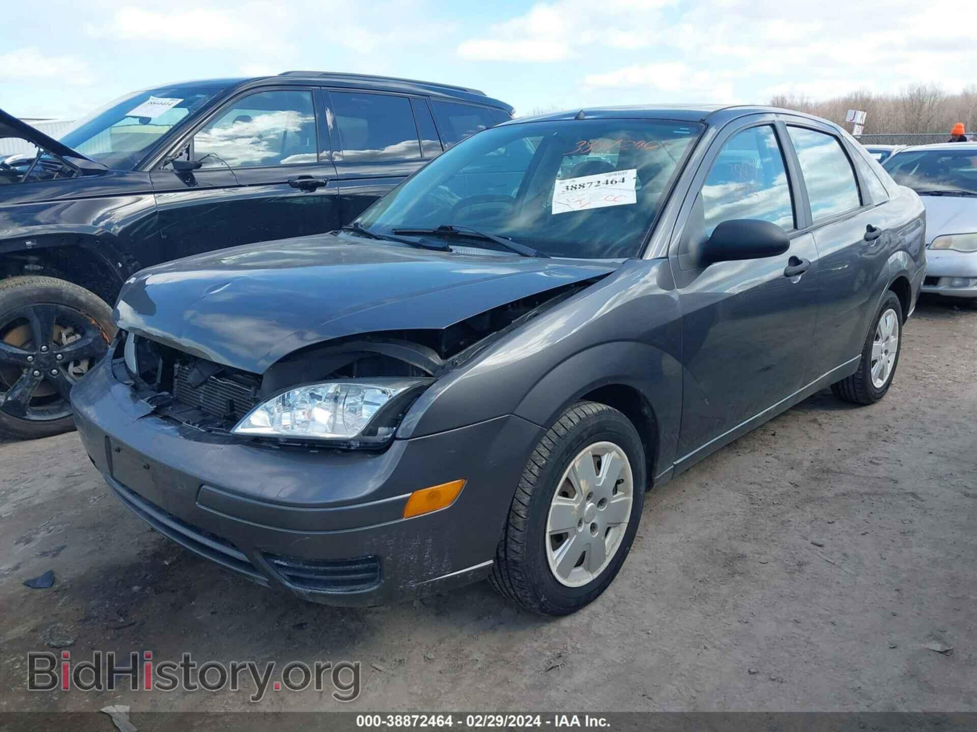 2007 FORD FOCUS - VIN: 1FAHP34N87W347935 - Фото 2