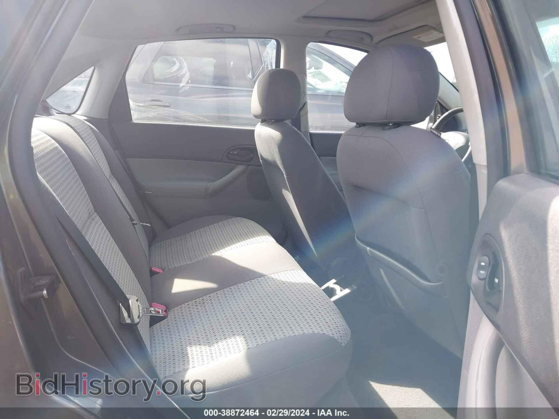 2007 FORD FOCUS - VIN: 1FAHP34N87W347935 - Фото 8