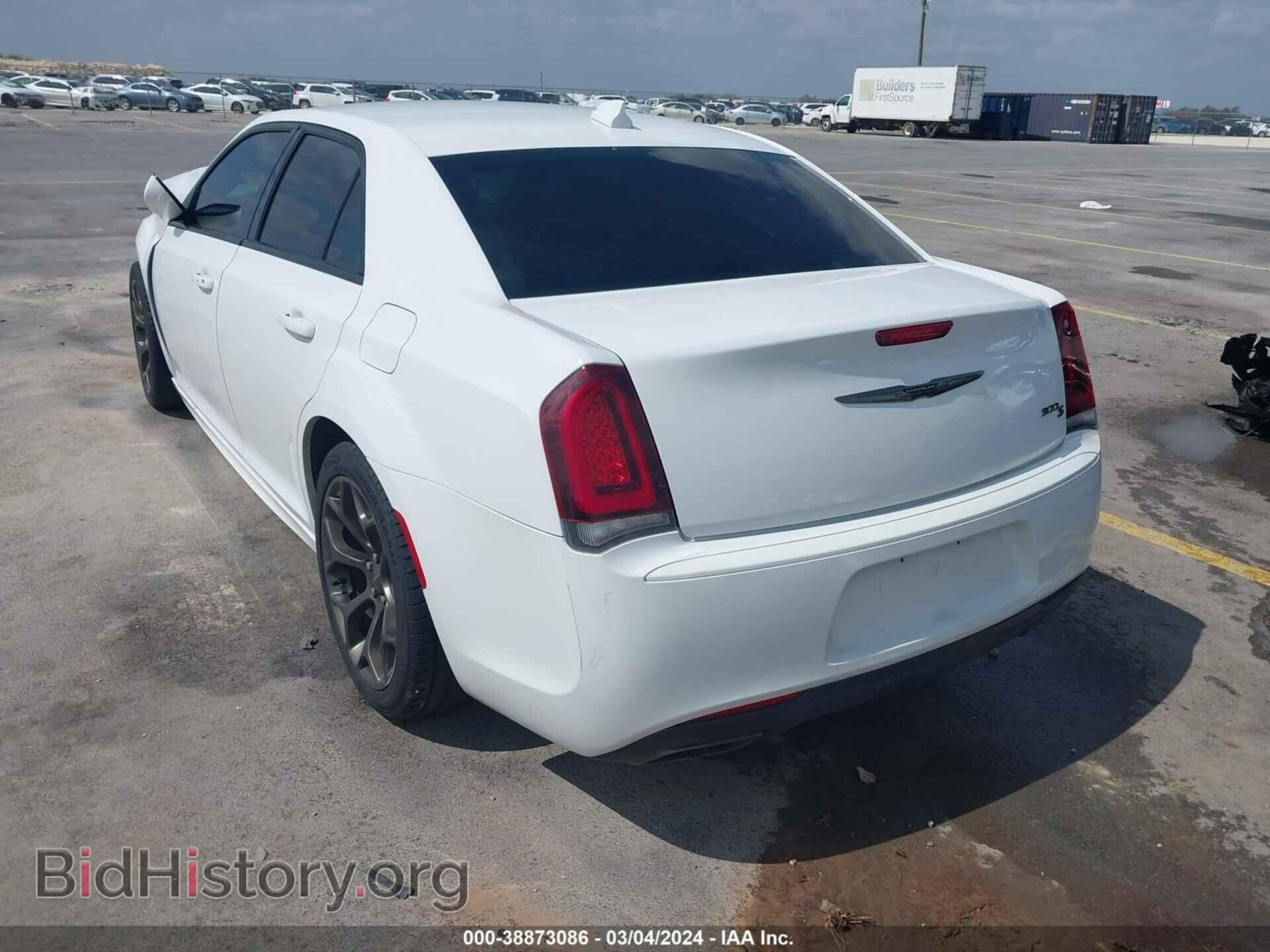 2017 CHRYSLER 300 - VIN: 2C3CCABG9HH538468 - Фото 3