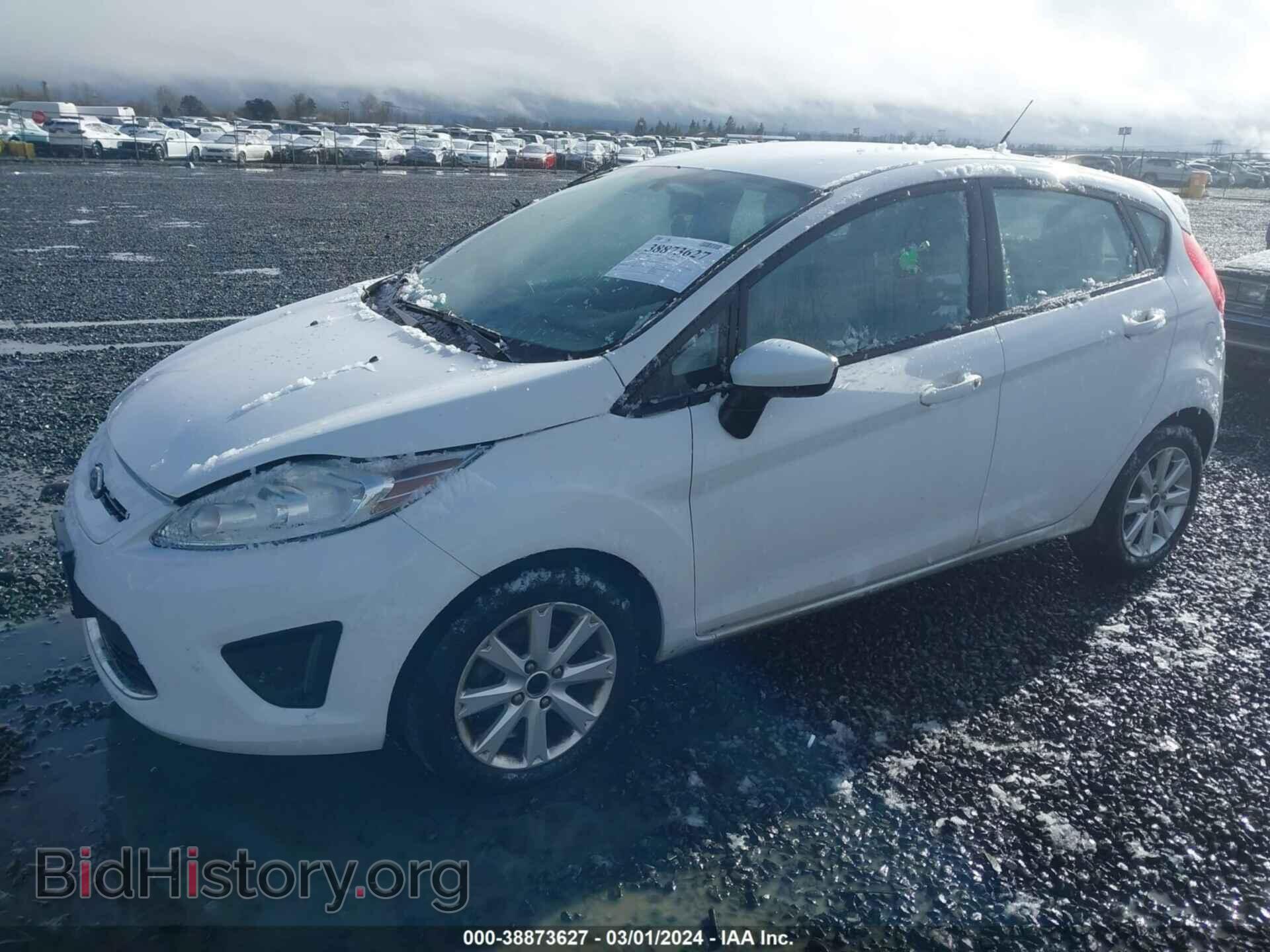 2011 FORD FIESTA - VIN: 3FADP4EJ0BM115919 - Фото 2