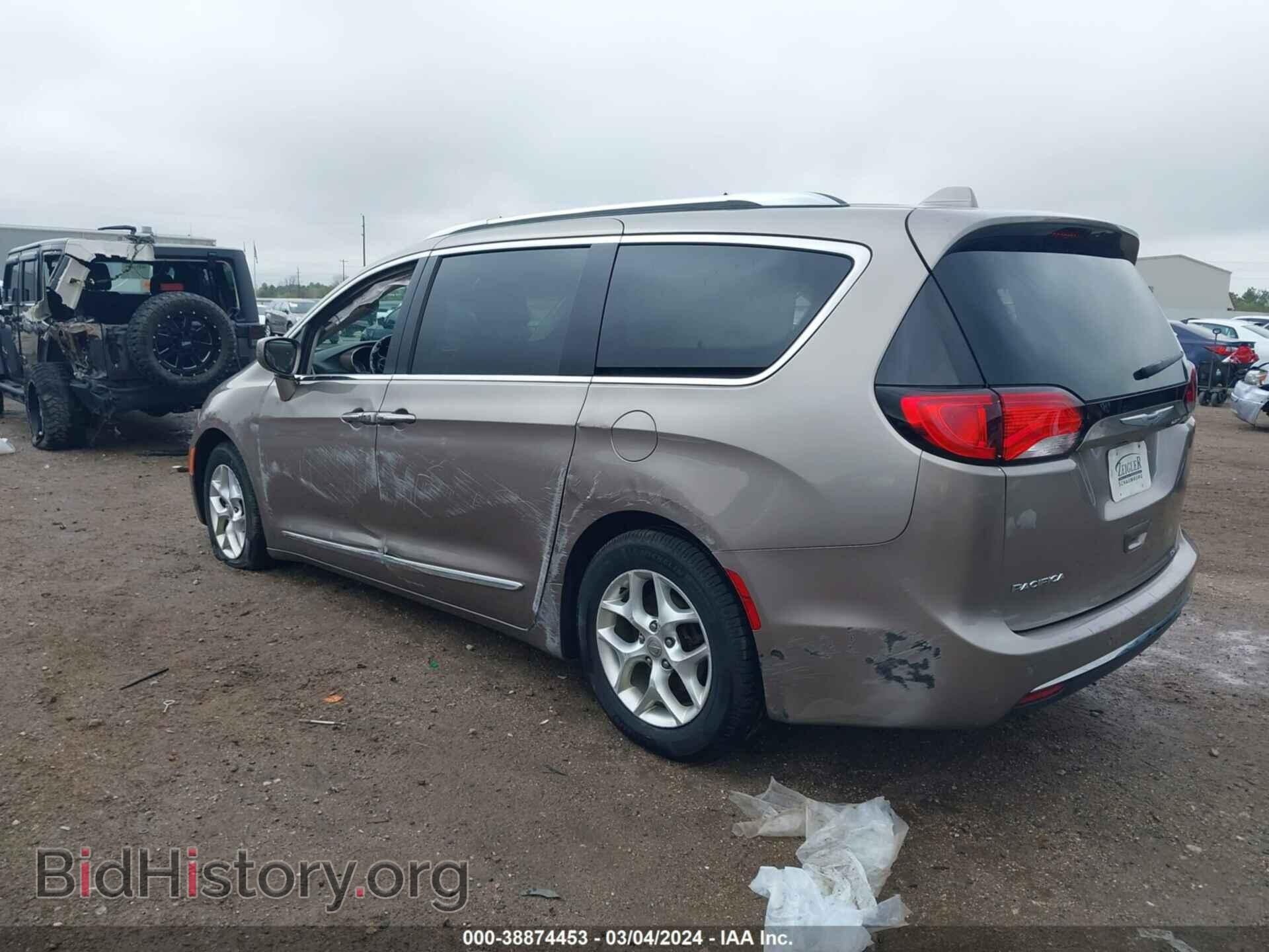 2017 CHRYSLER PACIFICA - VIN: 2C4RC1EG2HR634910 - Фото 3