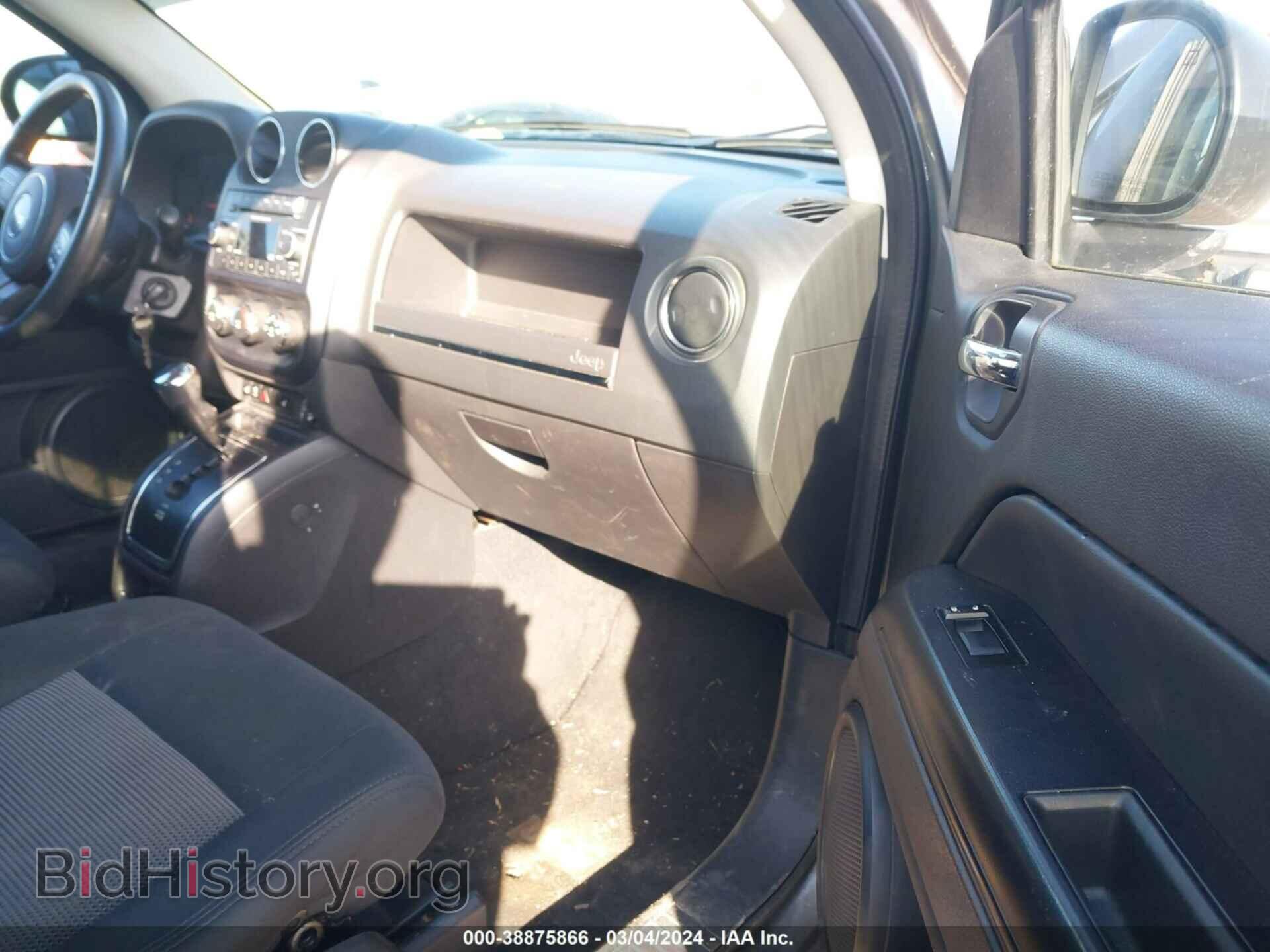 2012 JEEP COMPASS - VIN: 1C4NJDEBXCD564000 - Photo 5