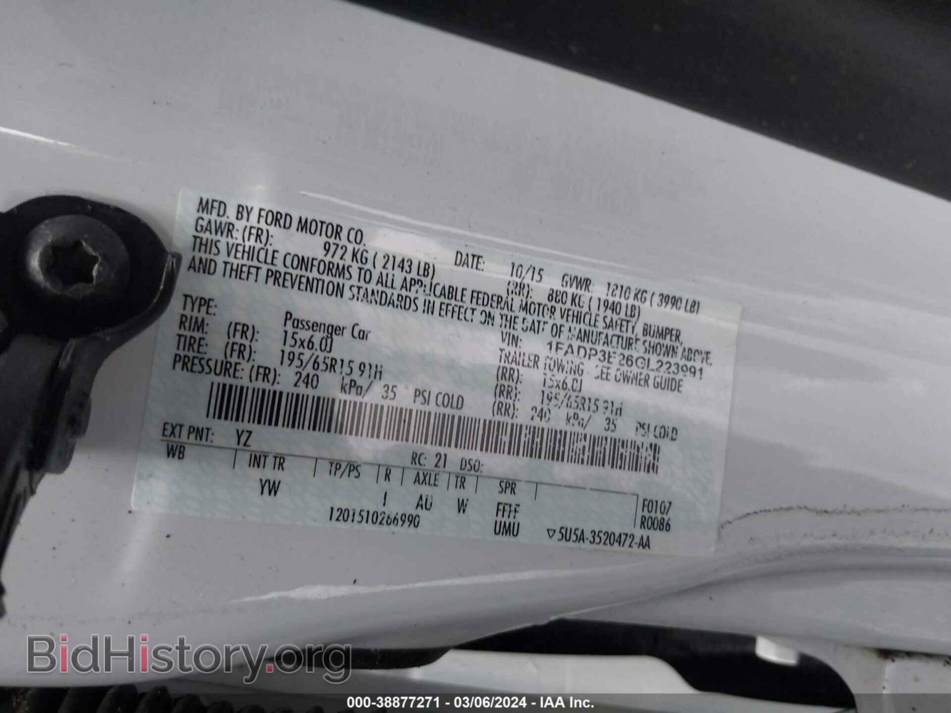 2016 FORD FOCUS - VIN: 1FADP3E26GL223991 - Фото 9