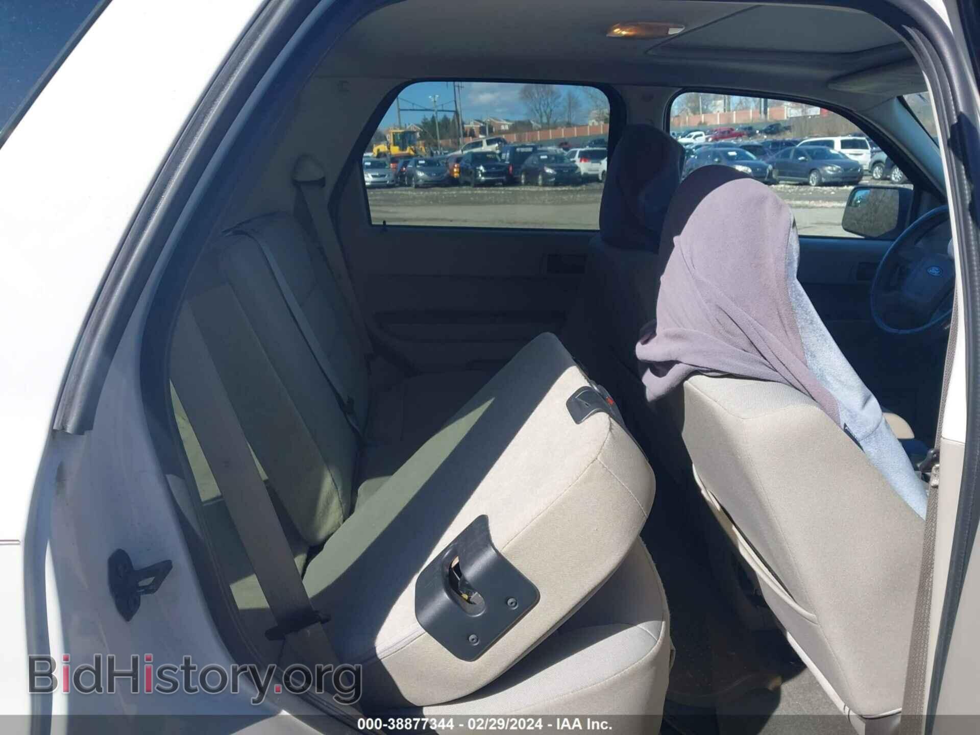 2011 FORD ESCAPE - VIN: 1FMCU9DG8BKA85735 - Фото 8
