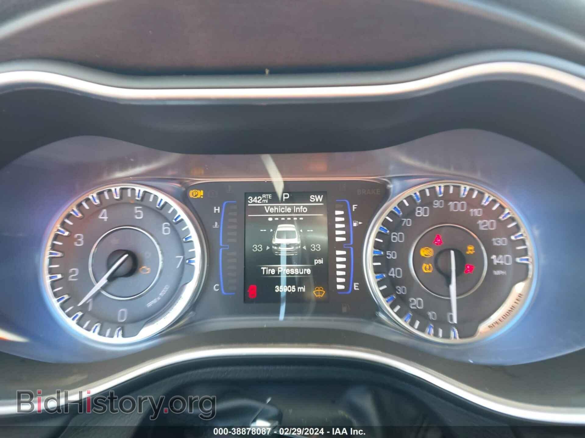 2017 CHRYSLER 200 - VIN: 1C3CCCAB2HN506566 - Фото 7