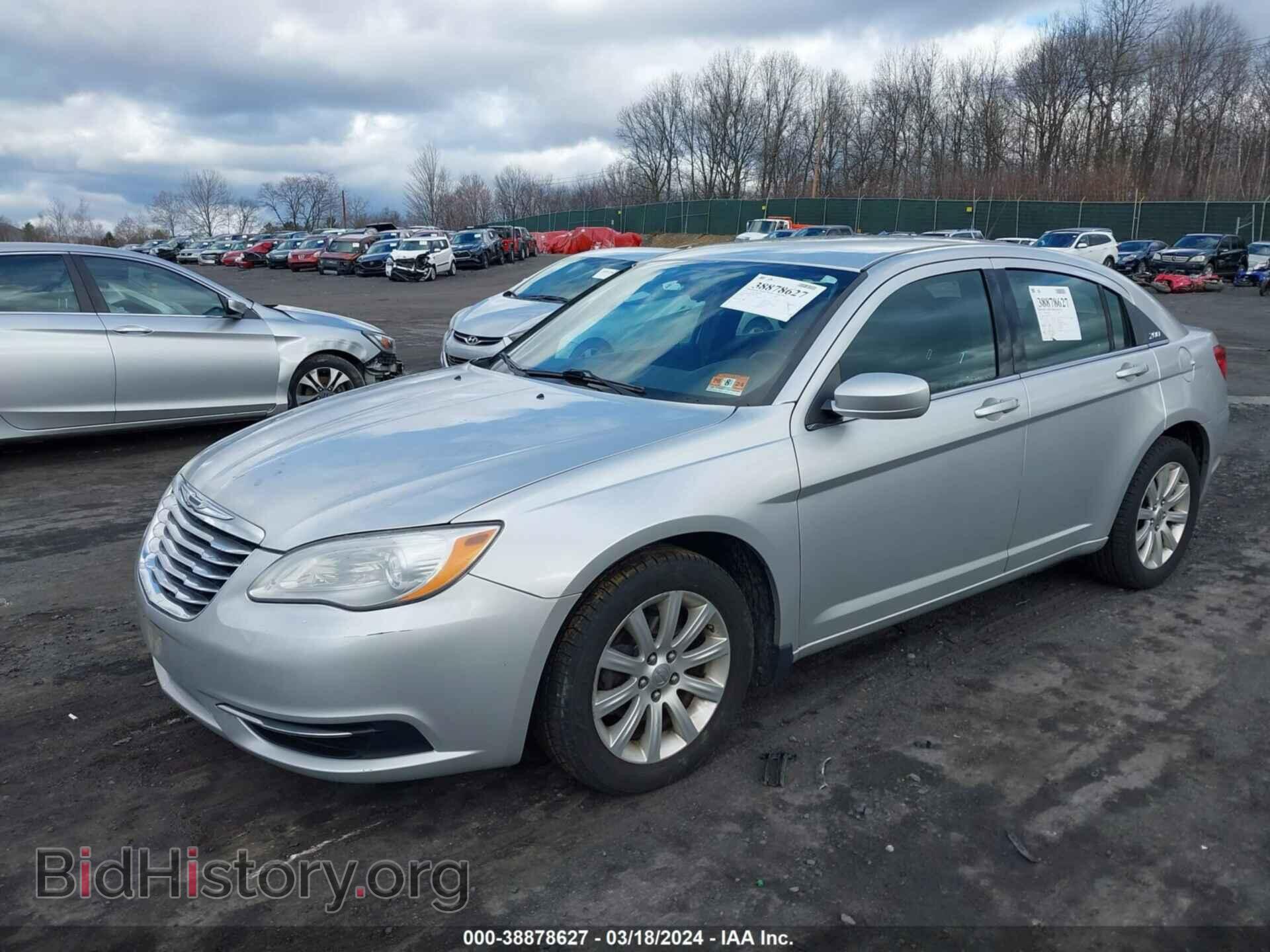 2011 CHRYSLER 200 - VIN: 1C3BC1FG6BN527481 - Фото 2
