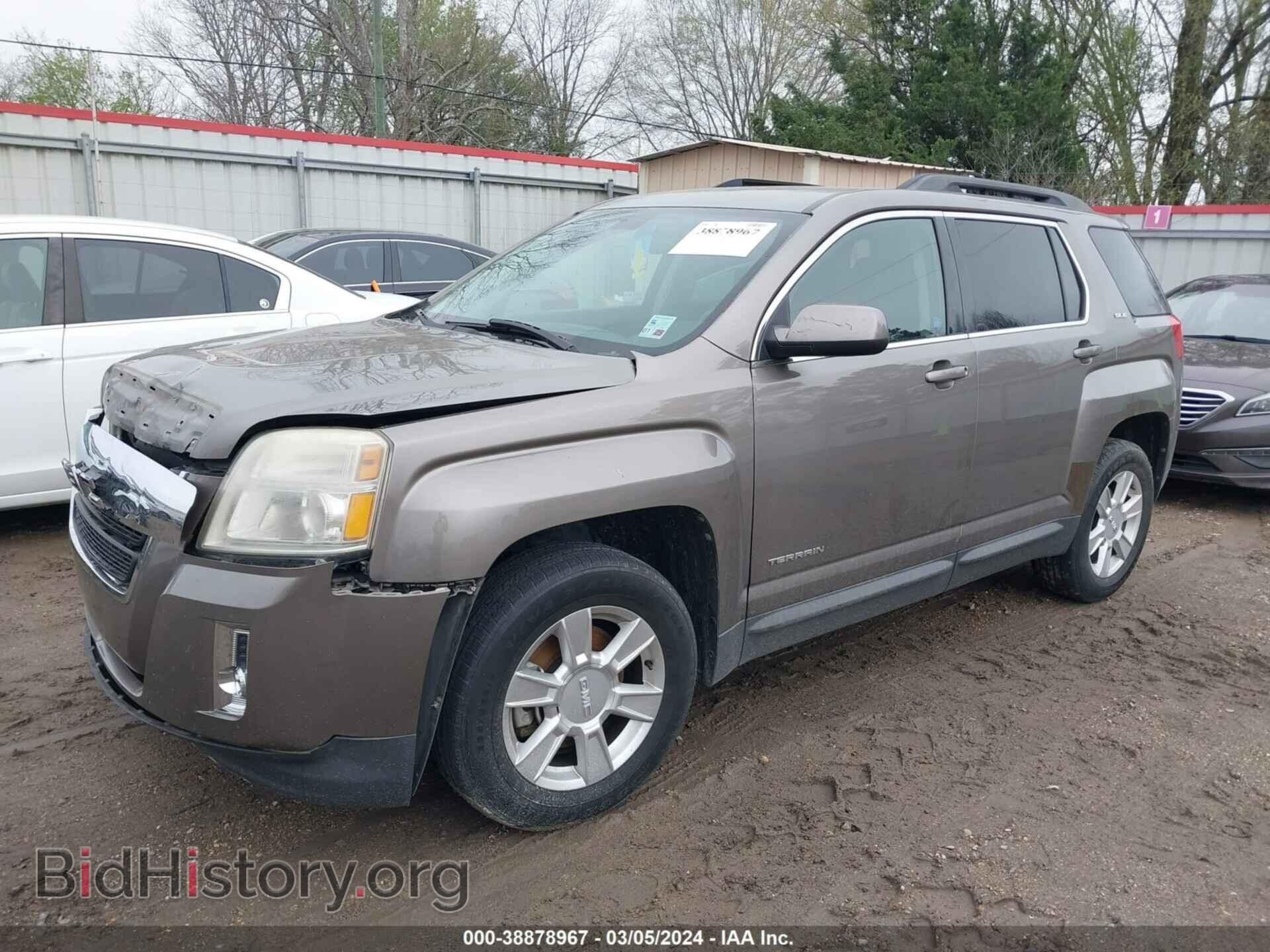 2011 GMC TERRAIN - VIN: 2CTALSEC0B6475852 - Фото 2