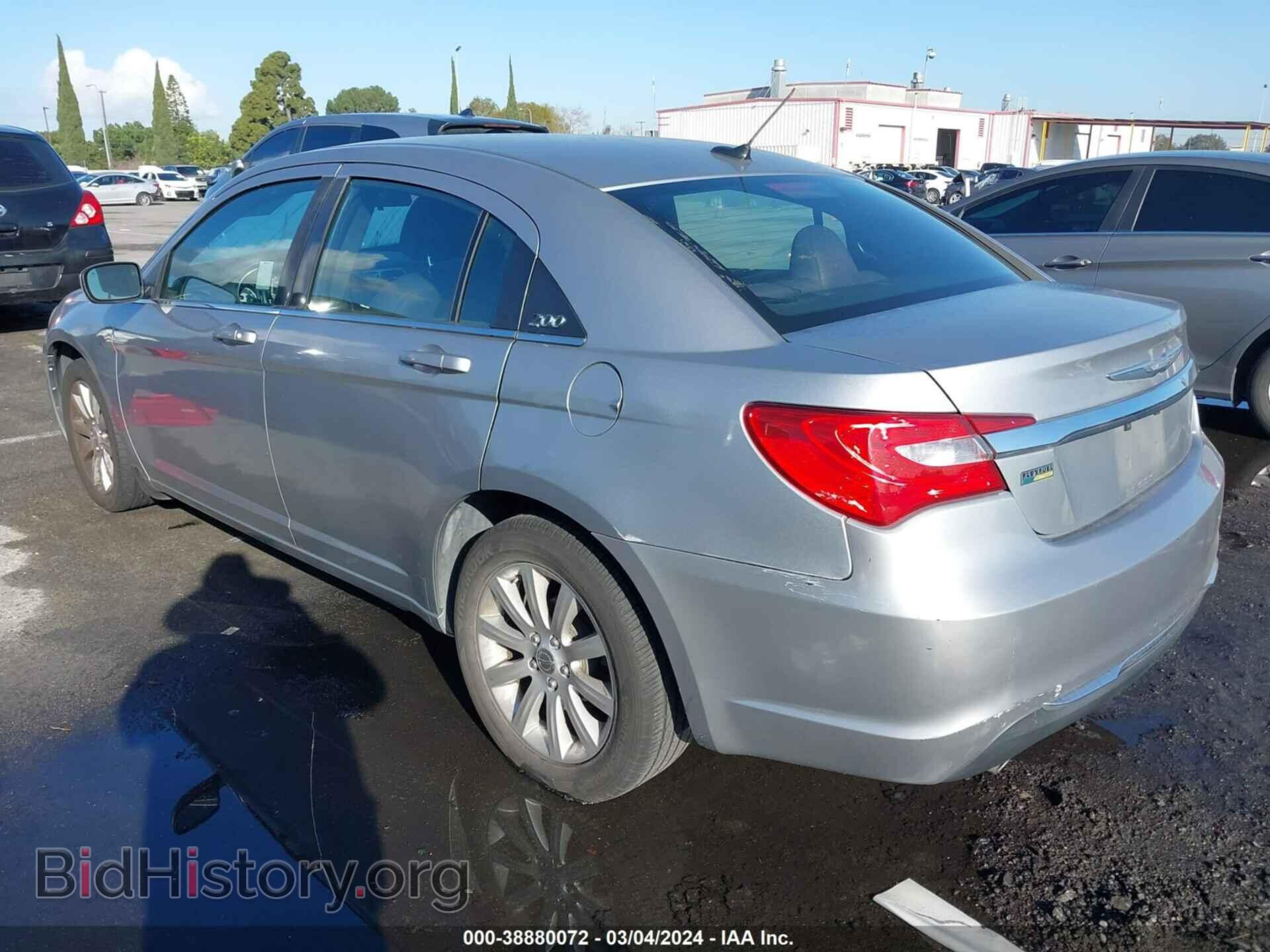 2013 CHRYSLER 200 - VIN: 1C3CCBBG8DN532037 - Фото 3