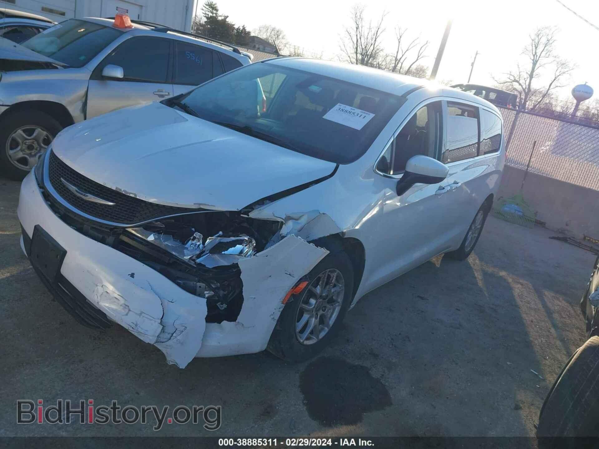 2017 CHRYSLER PACIFICA - VIN: 2C4RC1DG3HR588554 - Фото 2