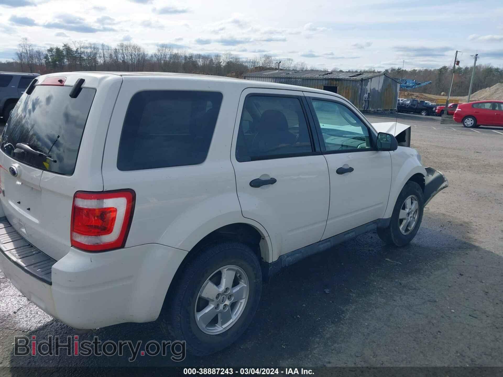 2012 FORD ESCAPE - VIN: 1FMCU9C77CKB81584 - Фото 4