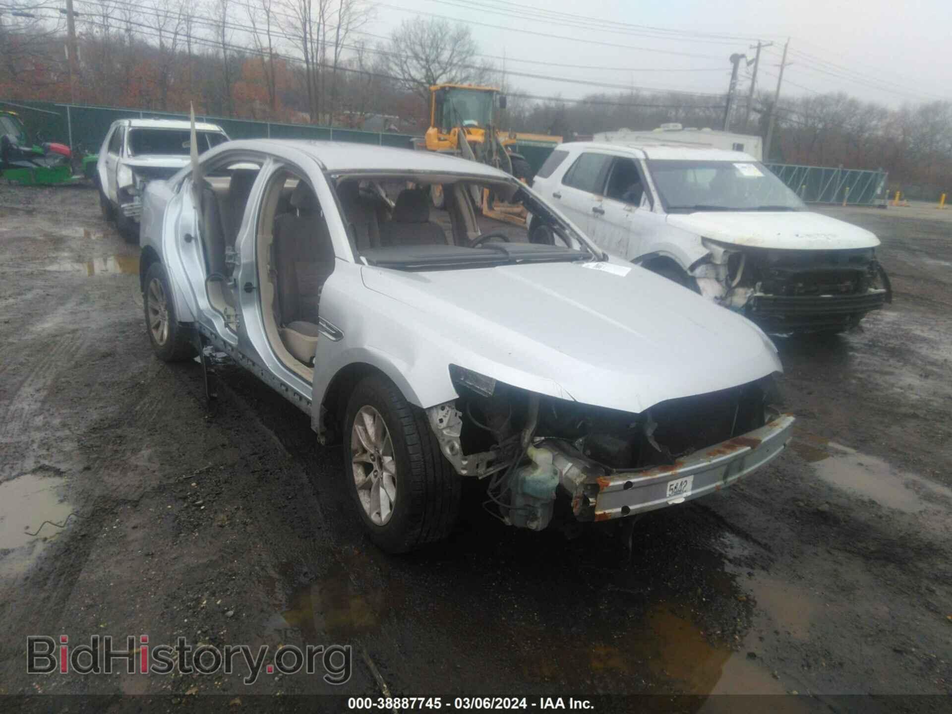 Photo 1FAHP2DW6BG165852 - FORD TAURUS 2011