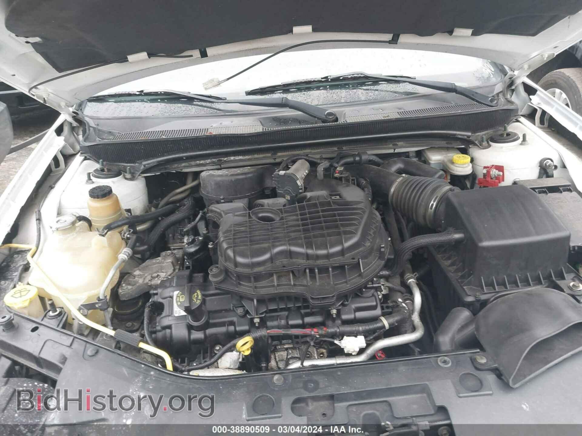 2011 CHRYSLER 200 - VIN: 1C3BC2FG5BN581635 - Фото 10