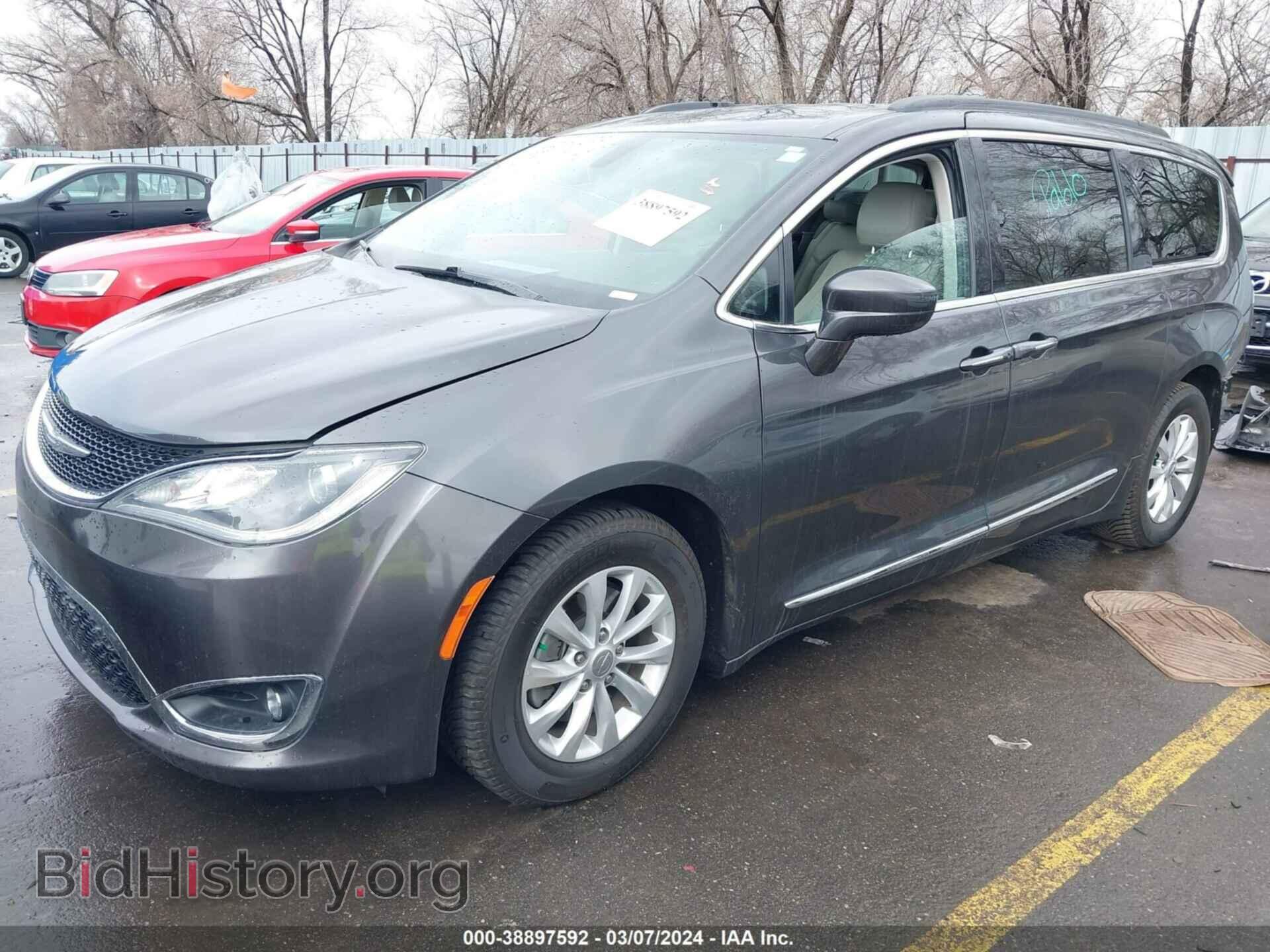 2017 CHRYSLER PACIFICA - VIN: 2C4RC1BG7HR543989 - Photo 2
