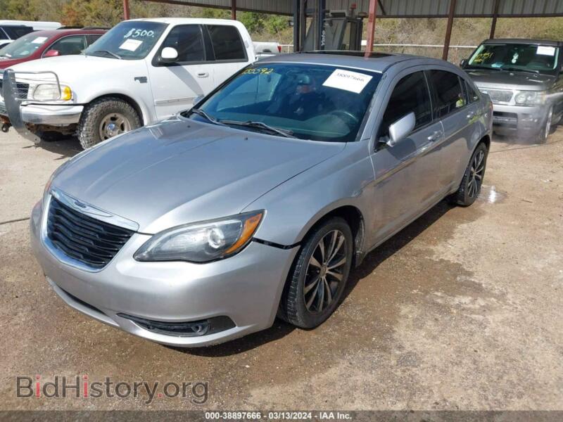 2014 Chrysler 200 (VIN 1C3CCBCG1EN135592) — фото 2 из 11
