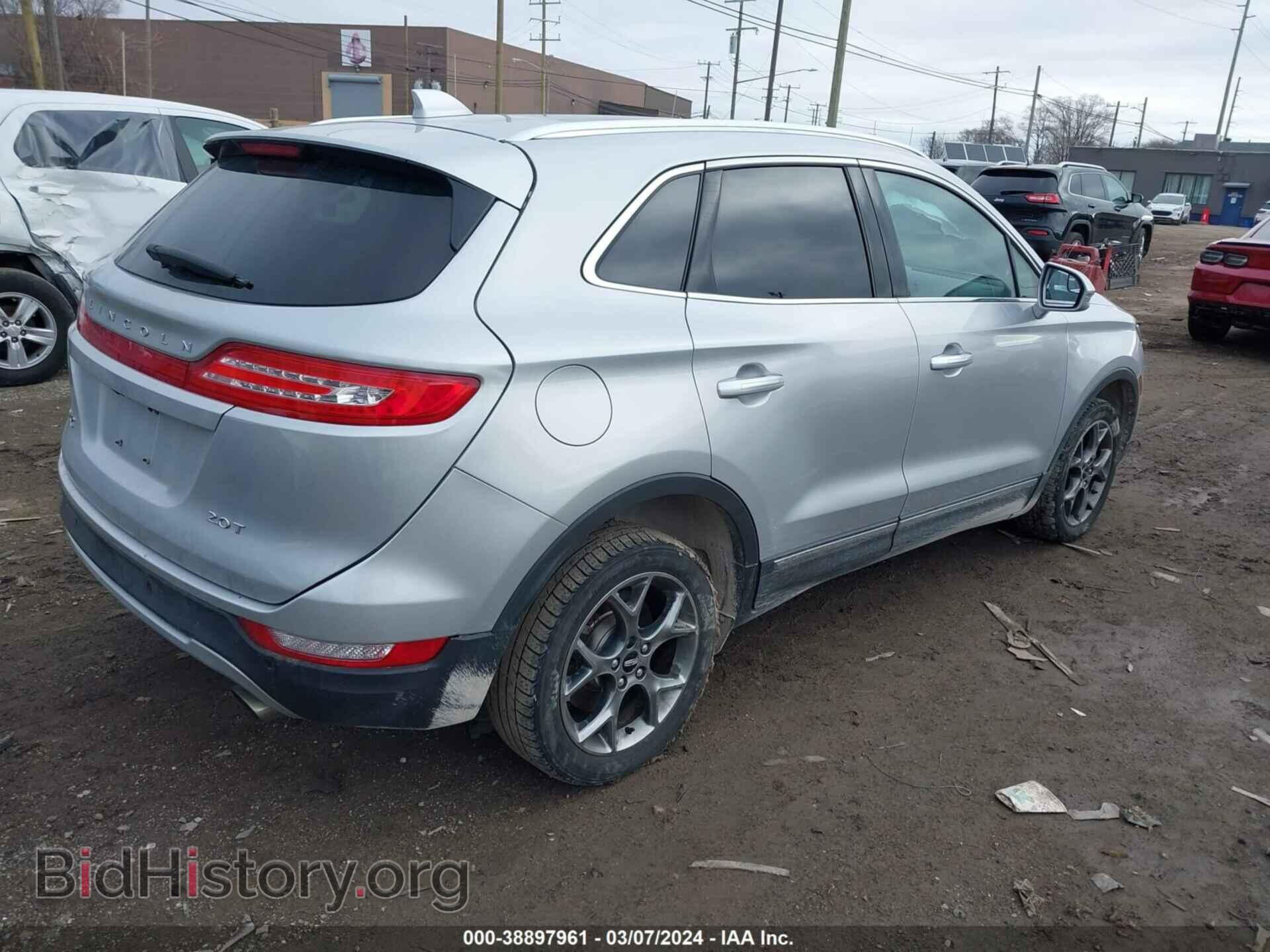2017 LINCOLN MKC - VIN: 5LMCJ2C96HUL04365 - Photo 4
