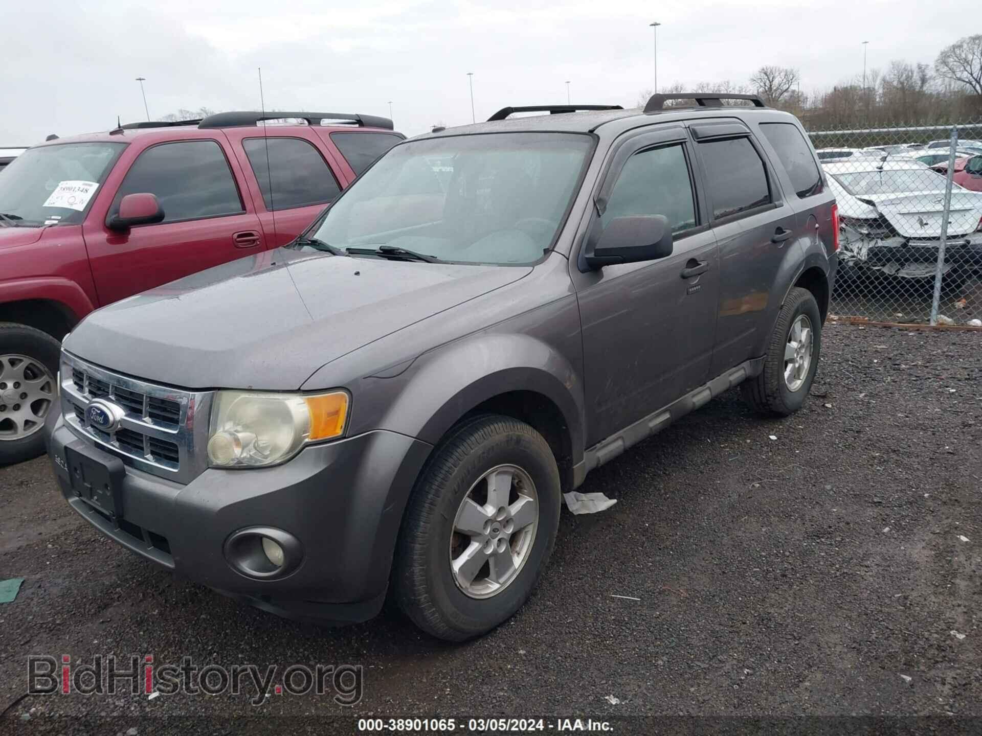2010 FORD ESCAPE - VIN: 1FMCU0D73AKB56298 - Фото 2