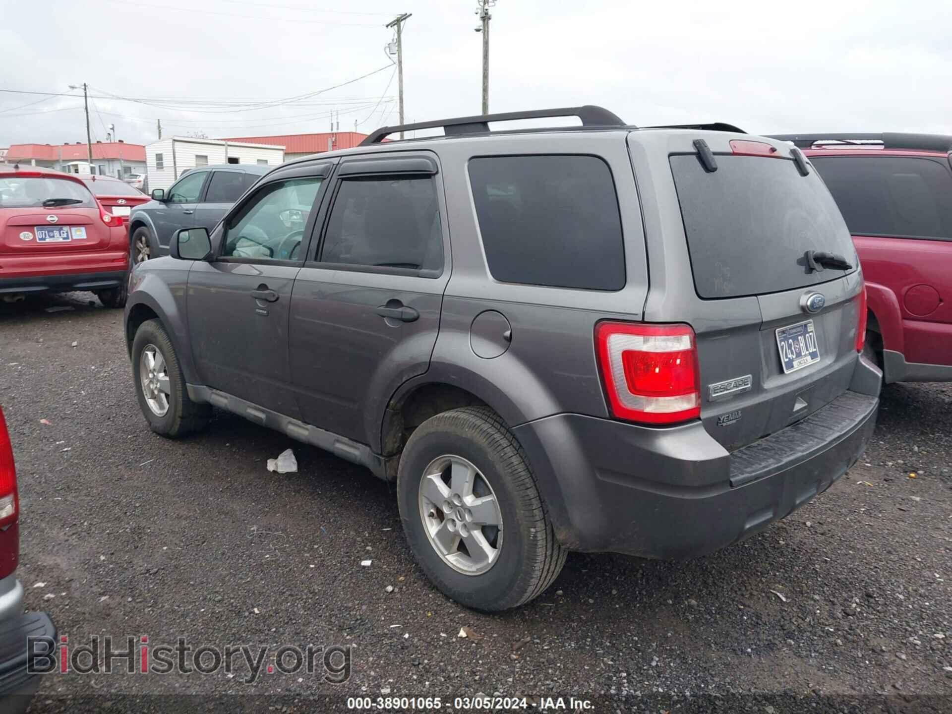2010 FORD ESCAPE - VIN: 1FMCU0D73AKB56298 - Фото 3