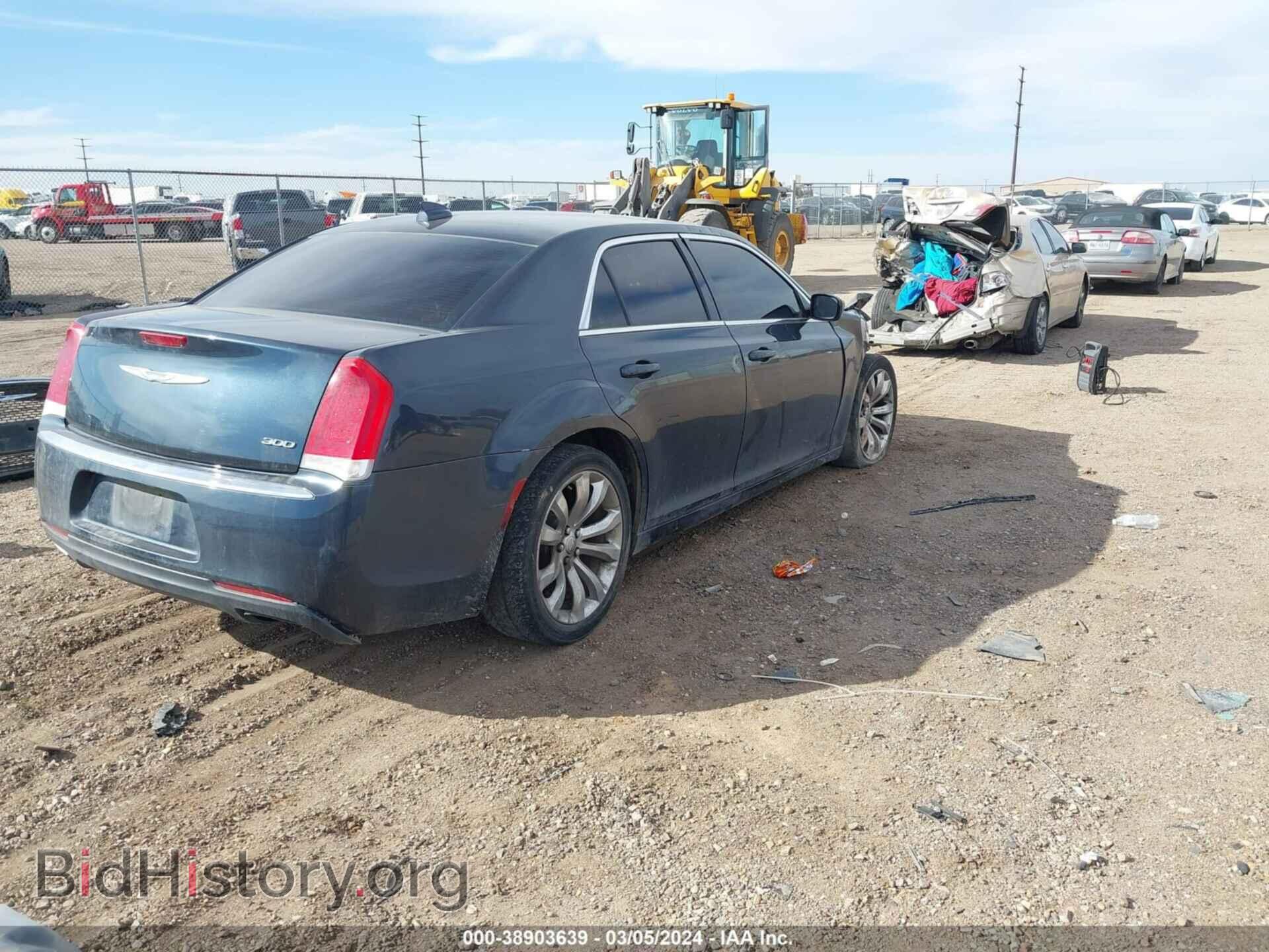 2017 CHRYSLER 300 - VIN: 2C3CCAAG4HH580130 - Фото 4