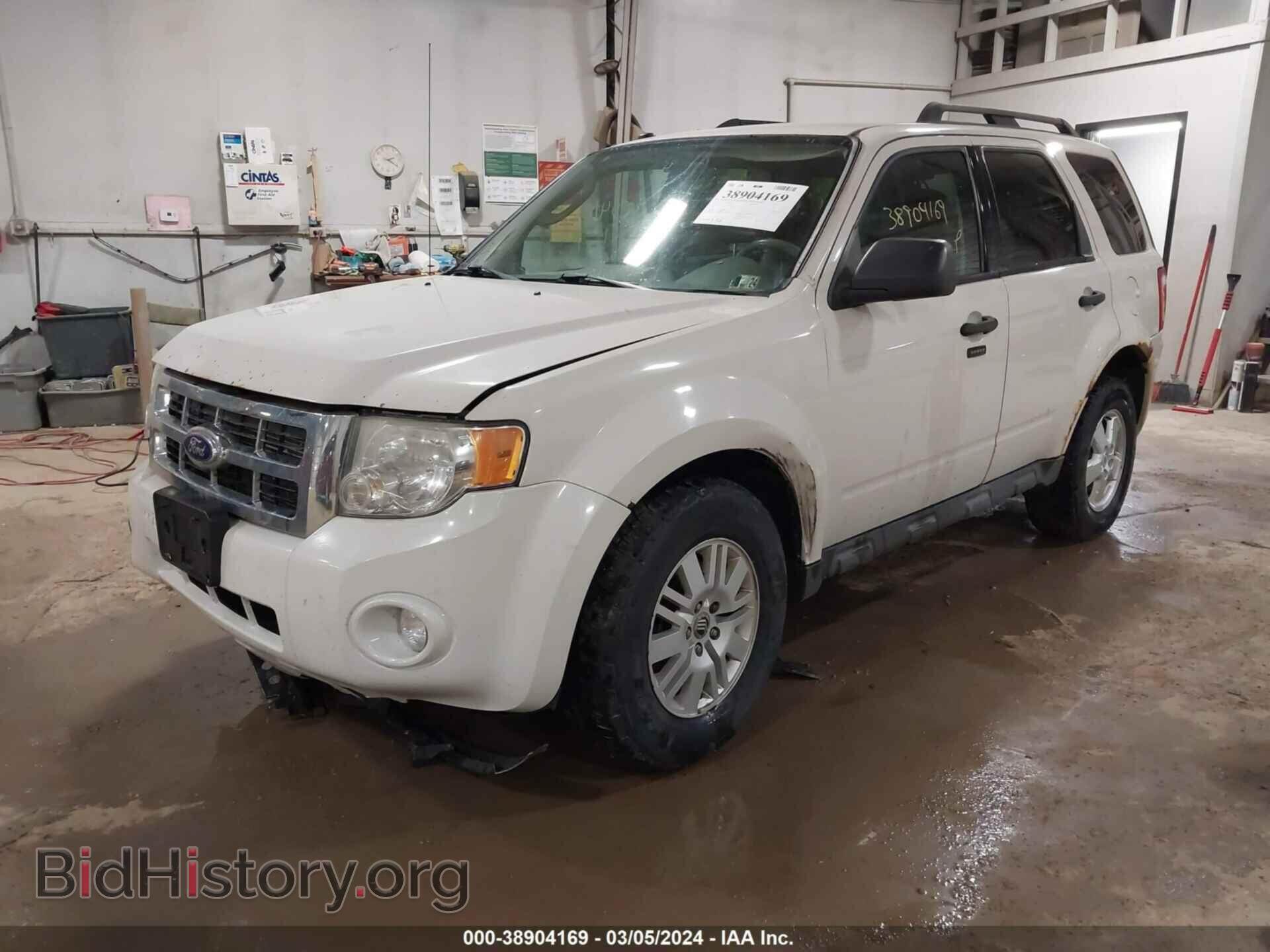 2011 FORD ESCAPE - VIN: 1FMCU9DG3BKA50603 - Photo 2