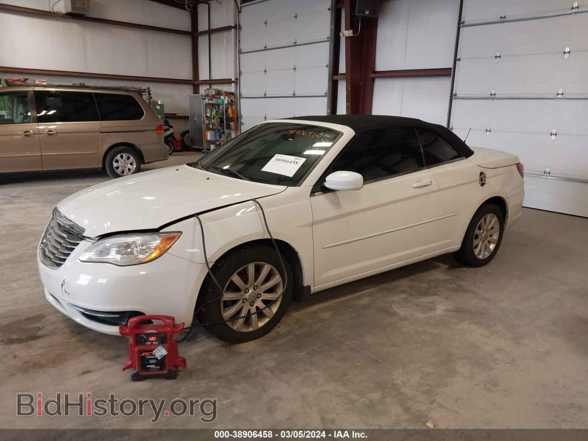 2012 CHRYSLER 200 - VIN: 1C3BCBEG5CN234583 - Фото 2