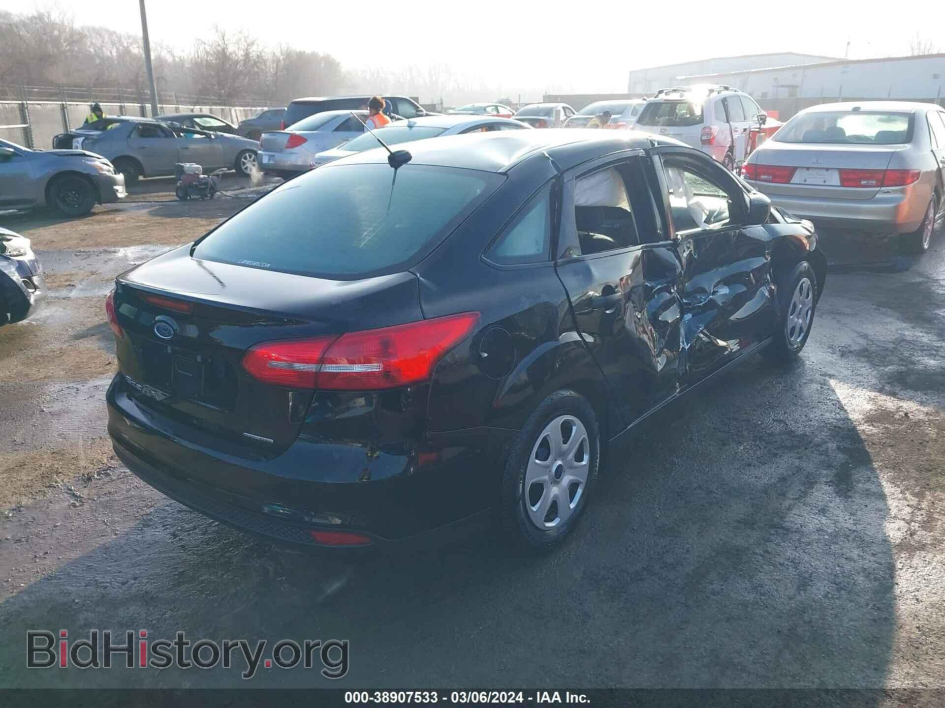 2016 FORD FOCUS - VIN: 1FADP3E26GL301427 - Фото 4