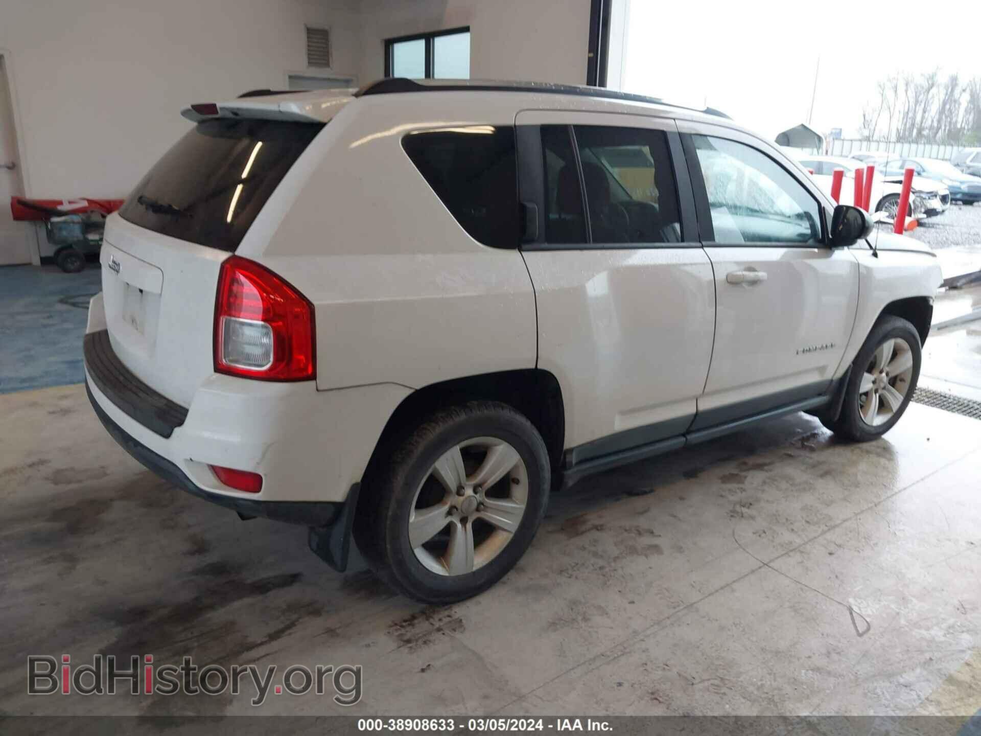 2011 JEEP COMPASS - VIN: 1J4NT1FBXBD288823 - Photo 4