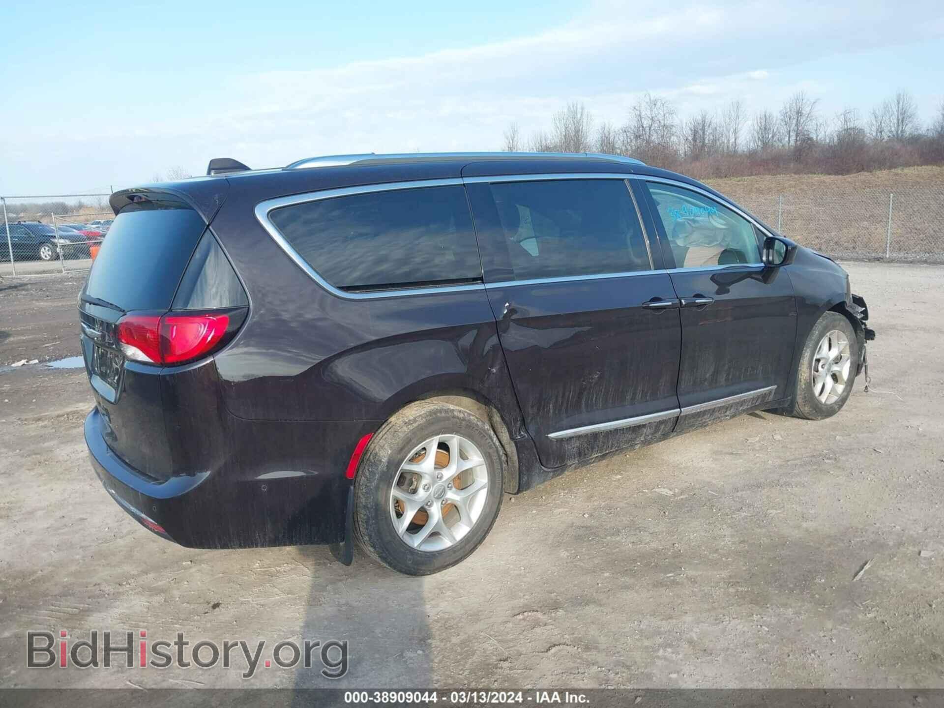 2017 CHRYSLER PACIFICA - VIN: 2C4RC1EG0HR559981 - Фото 4