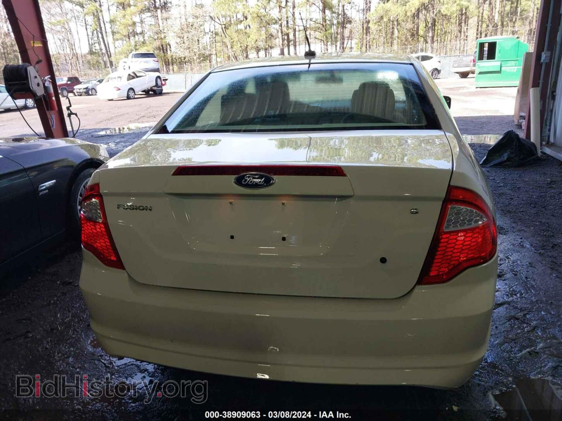 2011 FORD FUSION - VIN: 3FAHP0GA6BR240093 - Фото 17