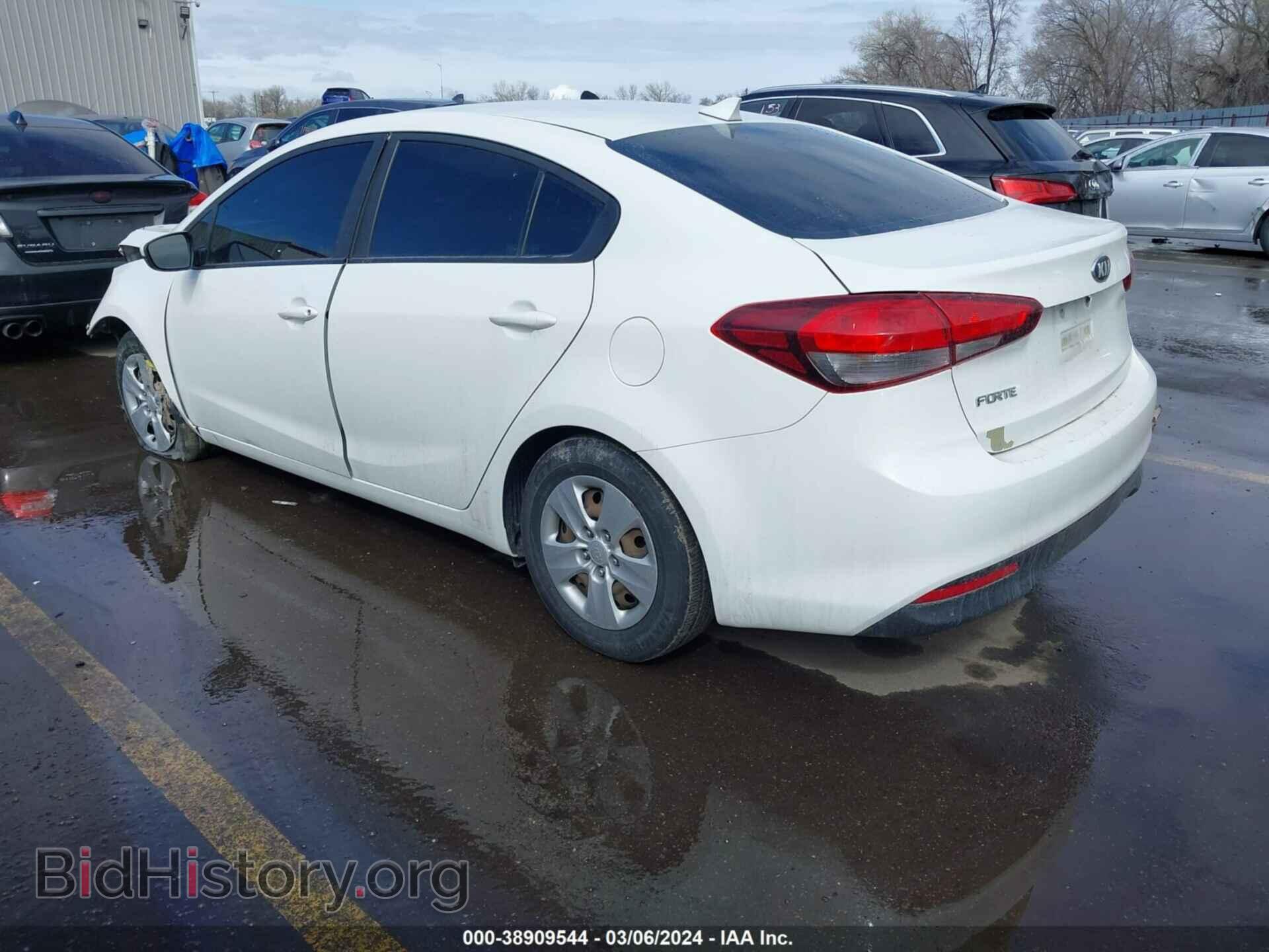 2017 KIA FORTE - VIN: 3KPFK4A78HE040269 - Фото 3