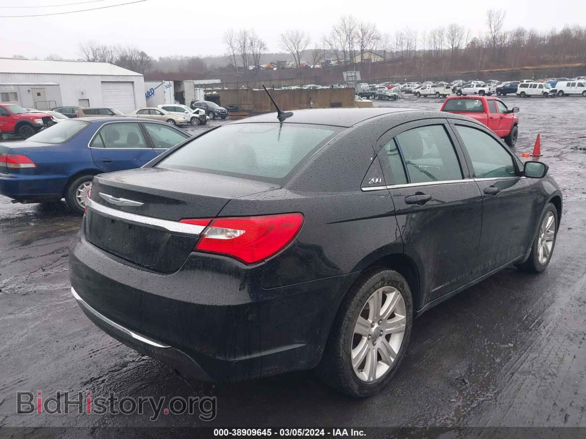 2013 CHRYSLER 200 - VIN: 1C3CCBAB7DN698068 - Фото 4