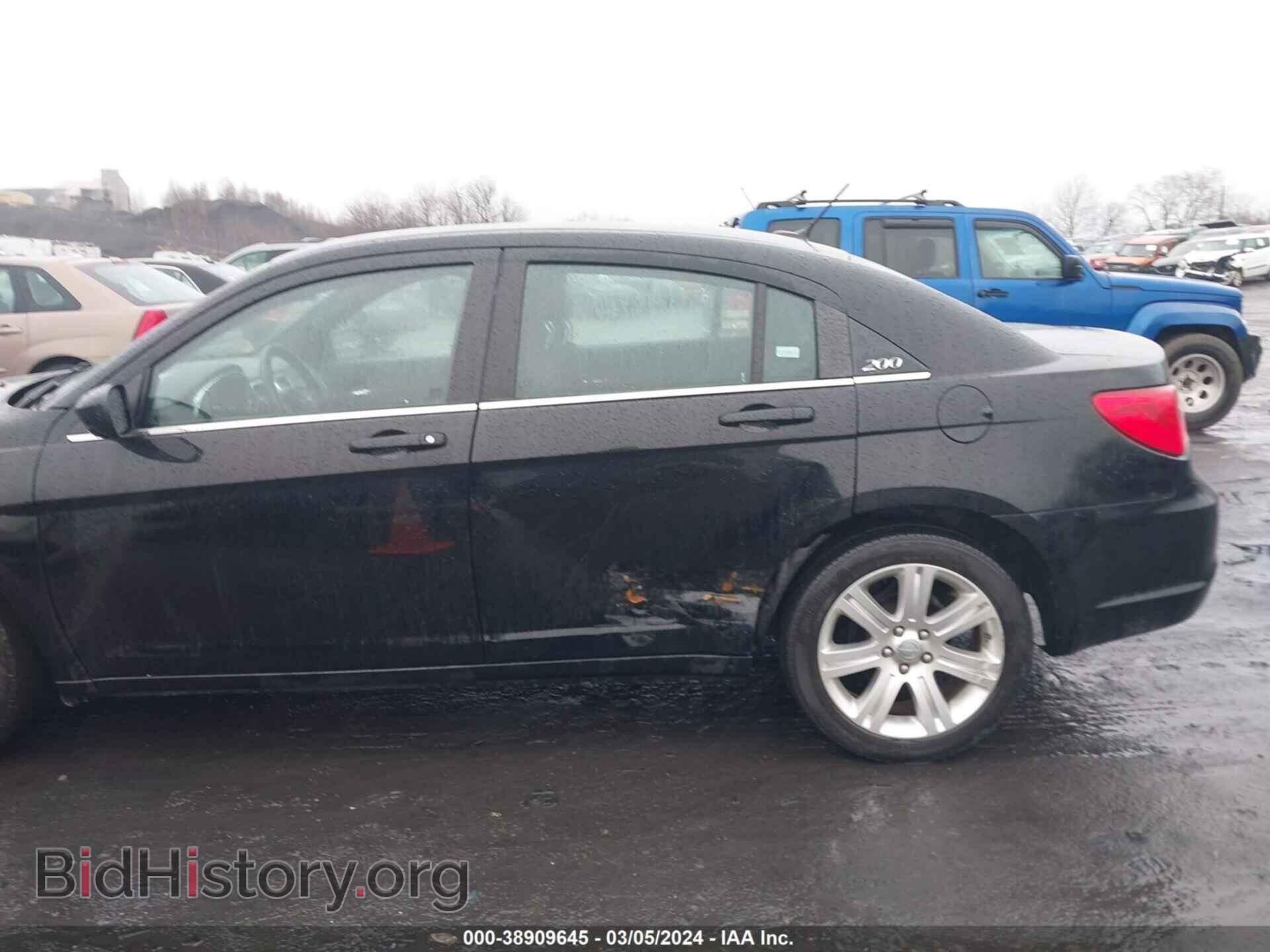 2013 CHRYSLER 200 - VIN: 1C3CCBAB7DN698068 - Фото 6