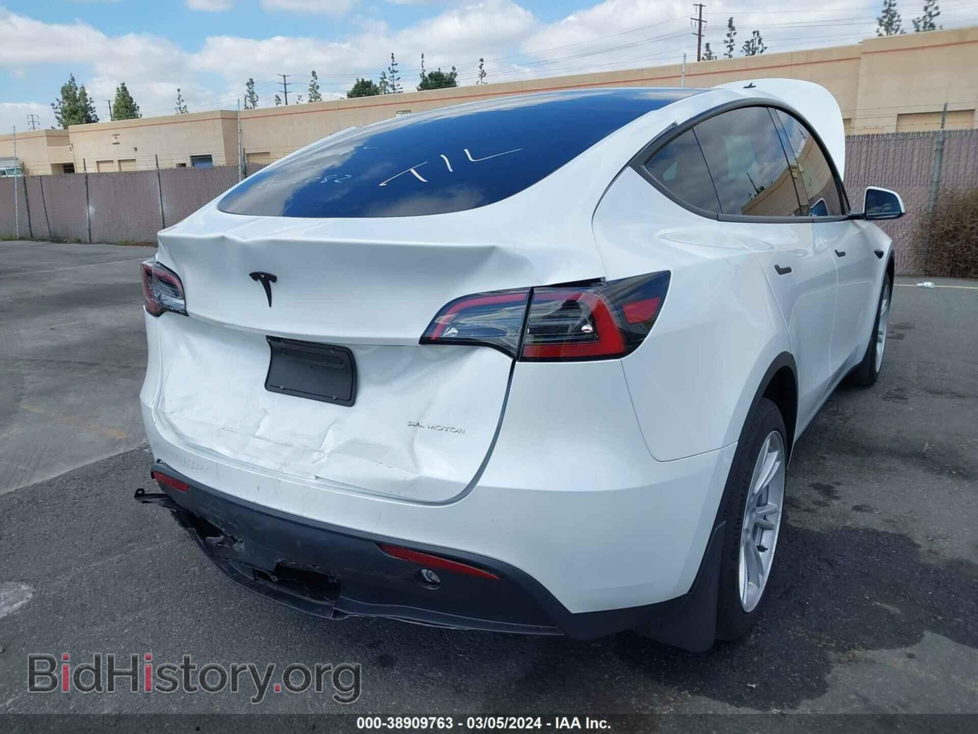2023 TESLA MODEL Y - VIN: 7SAYGDEEXPF805528 - Фото 4