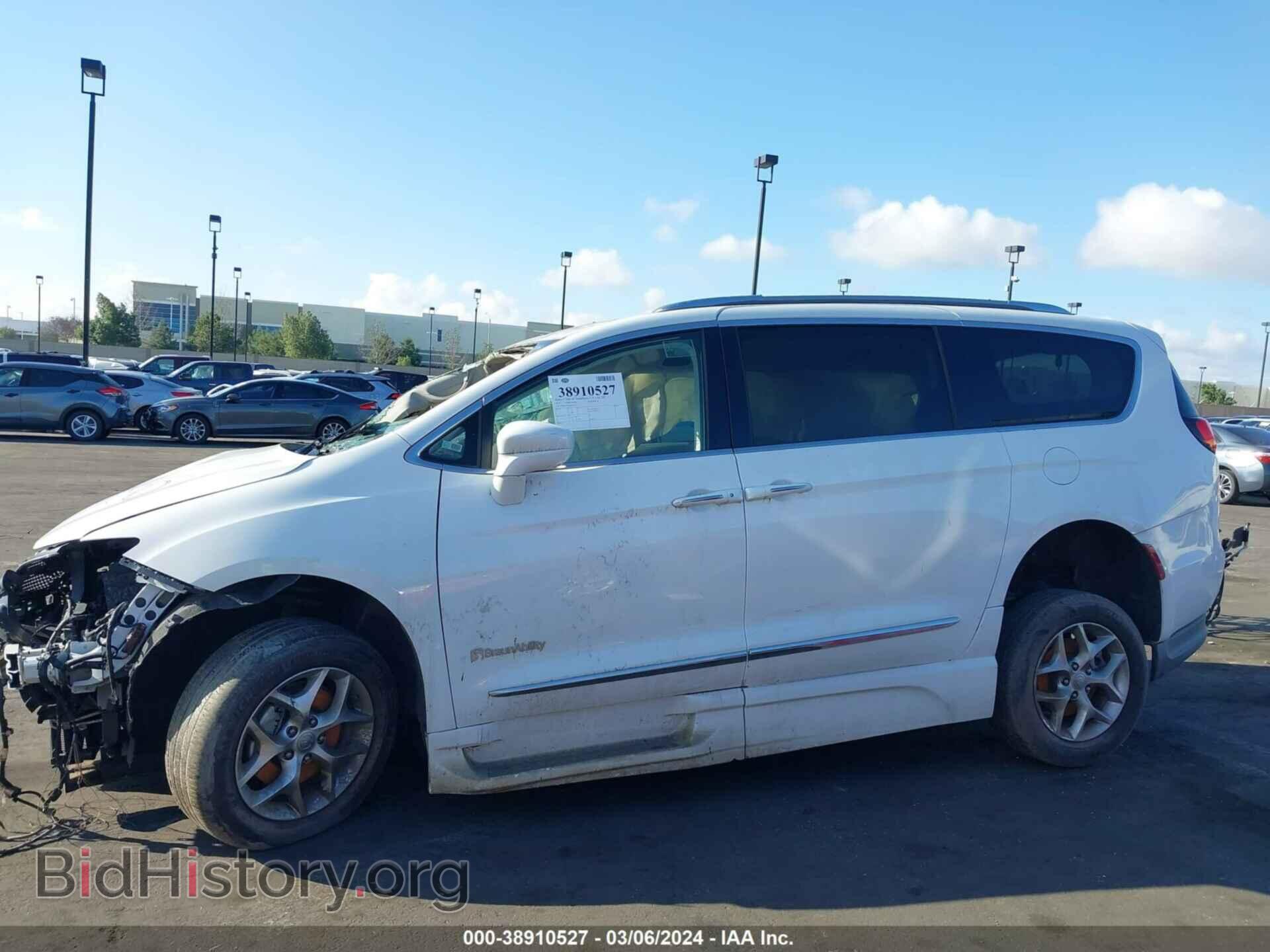 2019 CHRYSLER PACIFICA - VIN: 2C4RC1EG4KR653272 - Photo 13