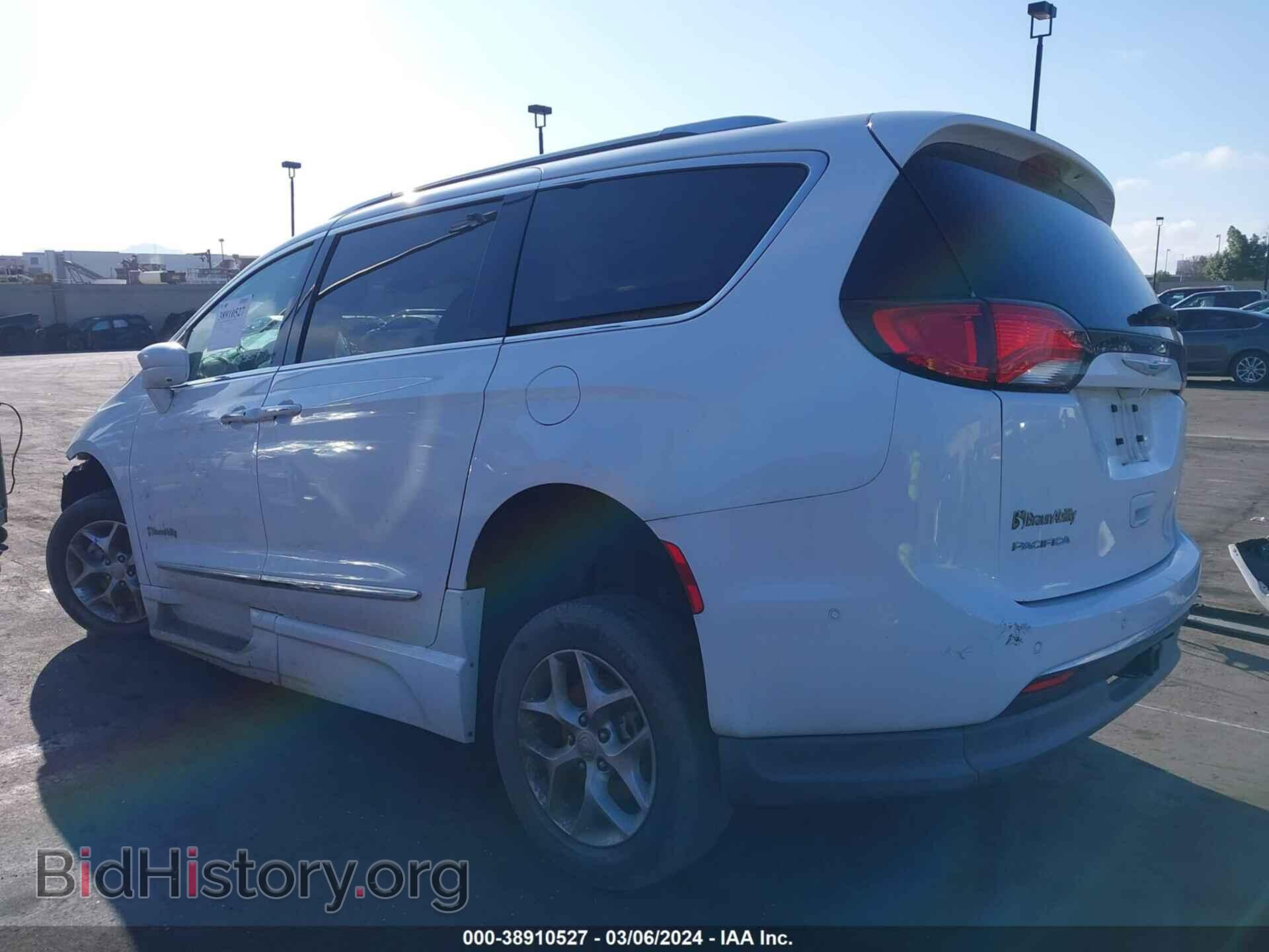 2019 CHRYSLER PACIFICA - VIN: 2C4RC1EG4KR653272 - Photo 3