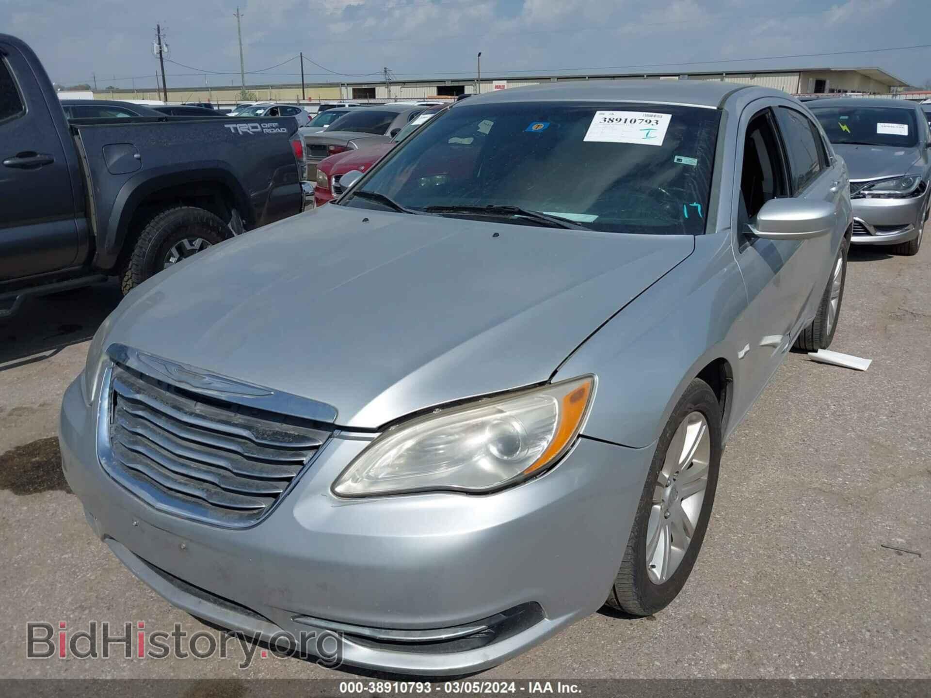 2012 CHRYSLER 200 - VIN: 1C3CCBBB0CN160468 - Фото 2