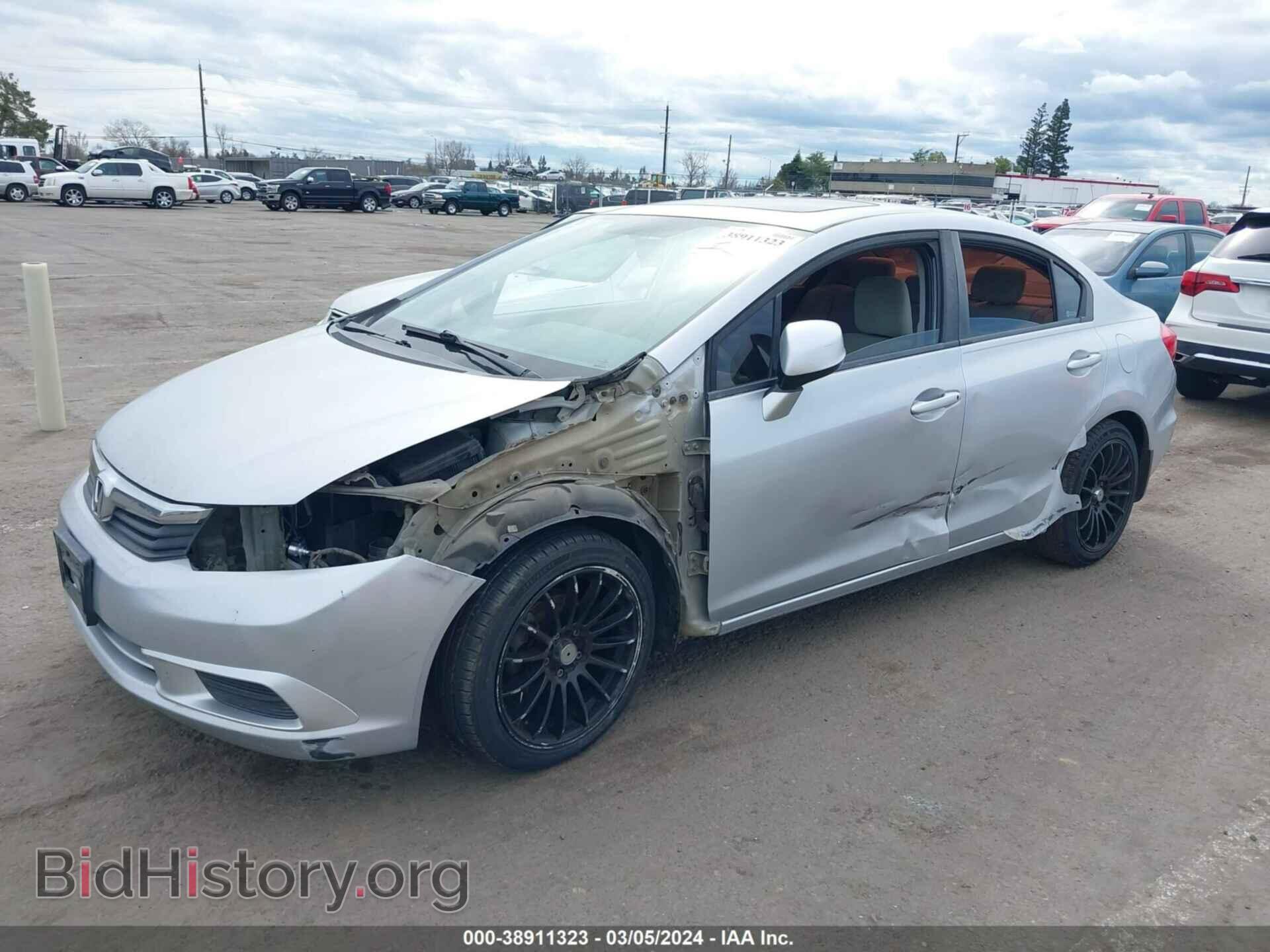2012 HONDA CIVIC - VIN: 2HGFB2F85CH585804 - Photo 2